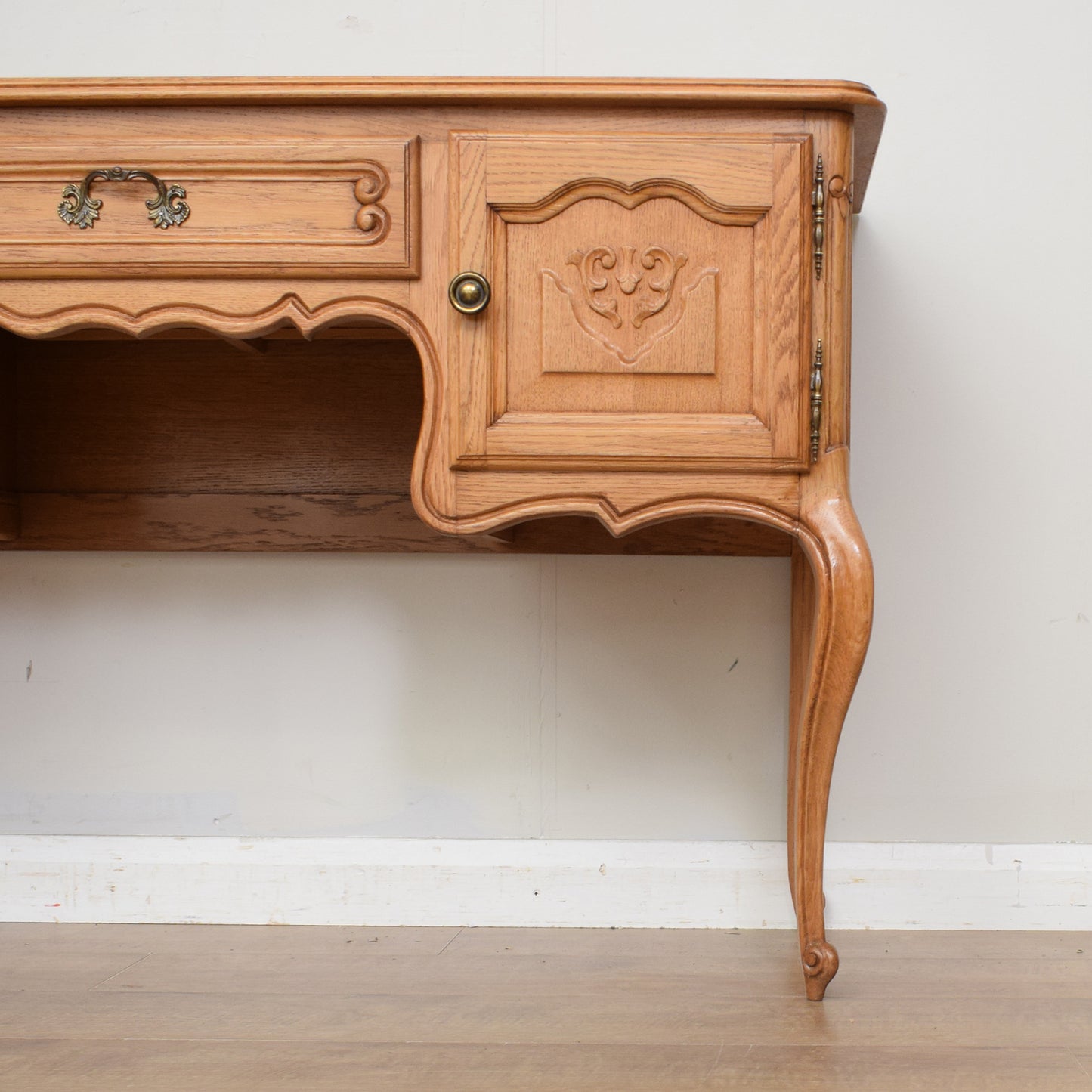 French Dressing Table