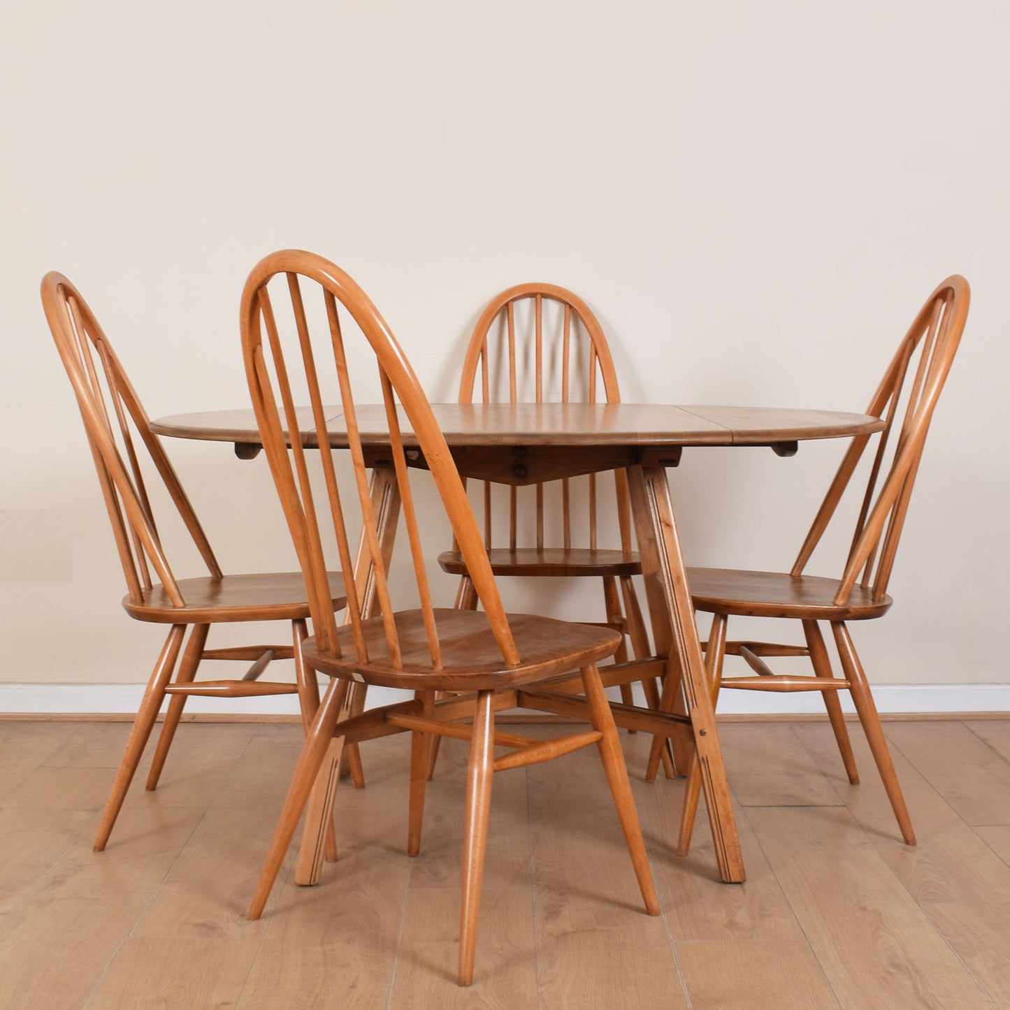 Ercol Dropleaf Dining Table with Four Chairs