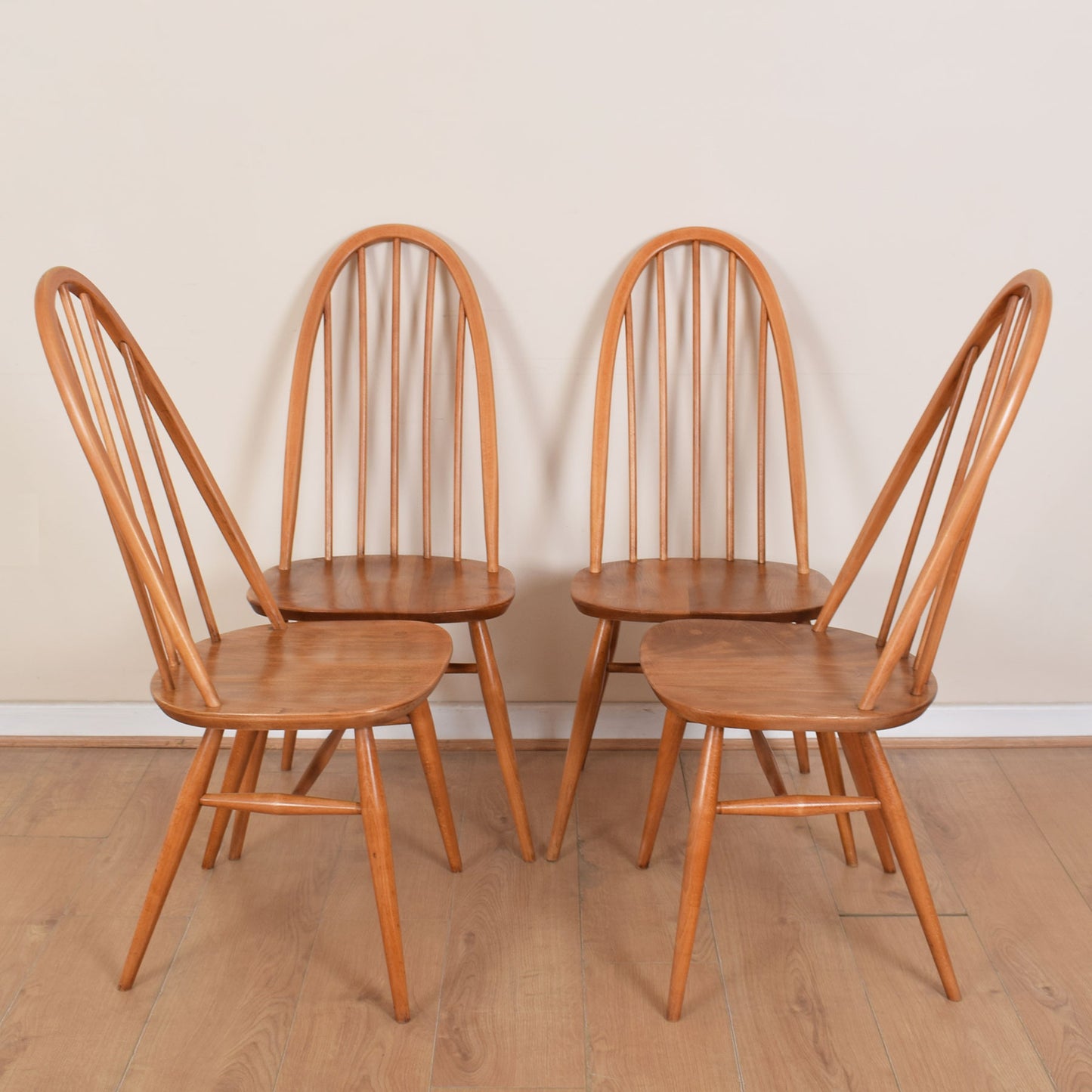 Ercol Dropleaf Dining Table with Four Chairs