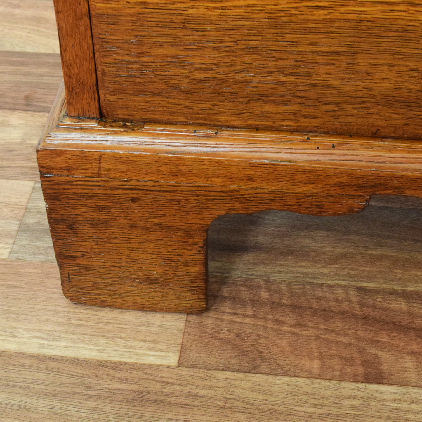 Large Oak Chest of Drawers