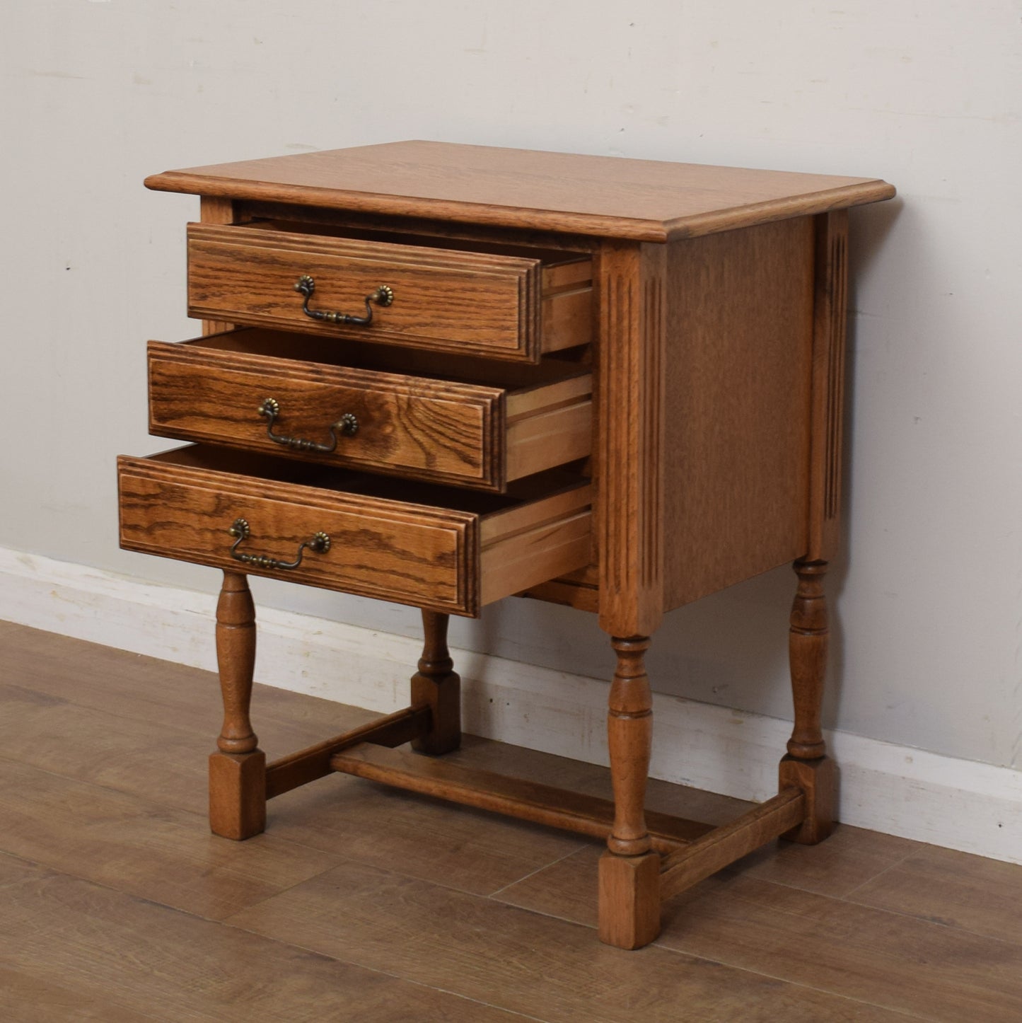 Bedside Chest of Drawers