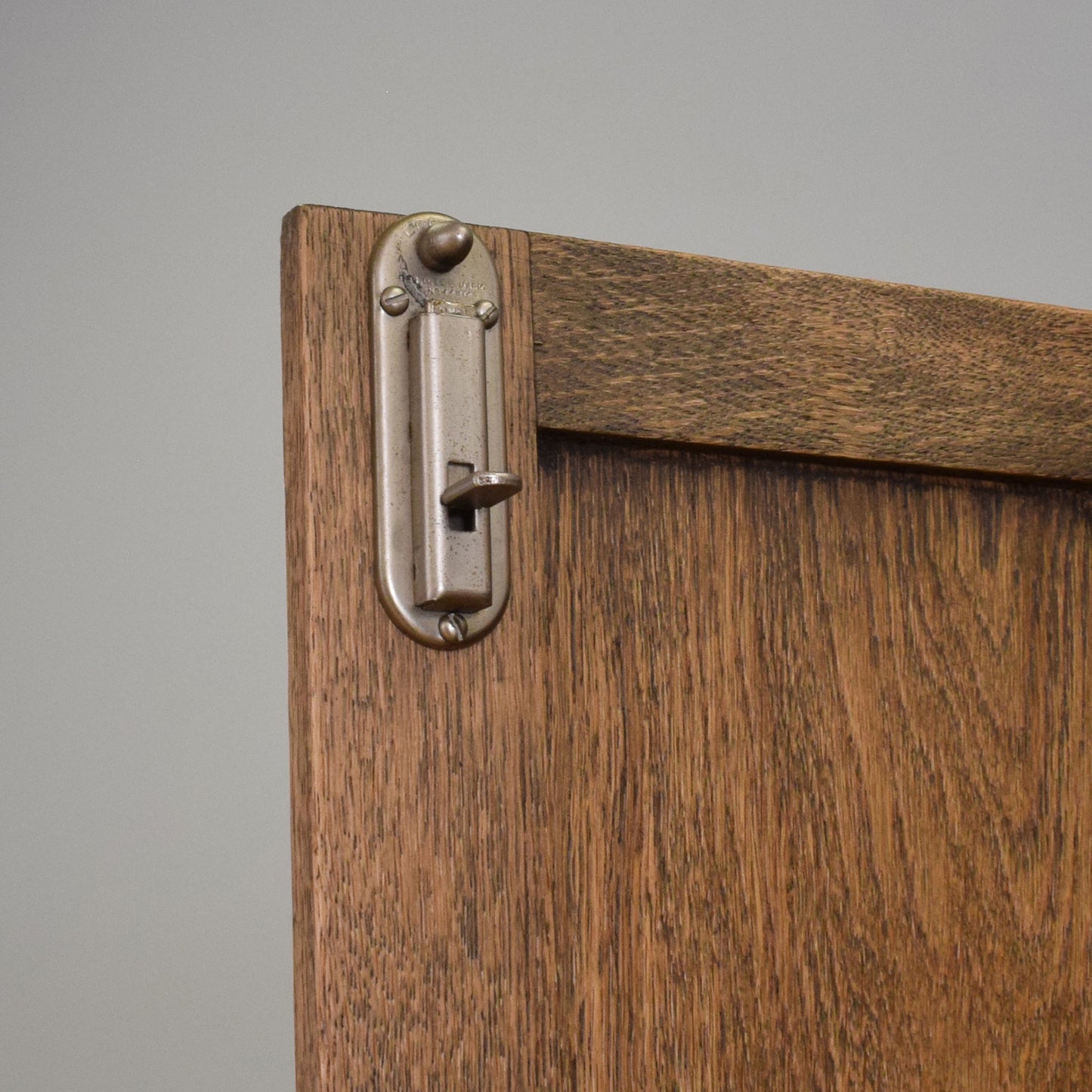 Traditional Oak Linenfold Wardrobe