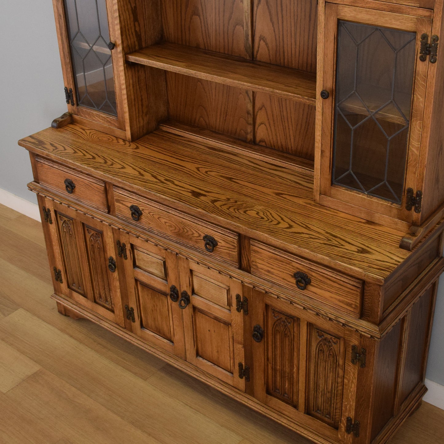 'Old Charm' Oak Dresser