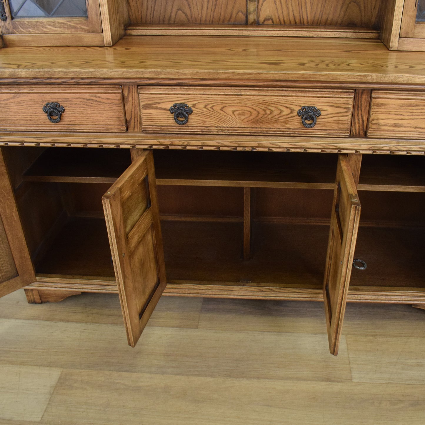 'Old Charm' Oak Dresser