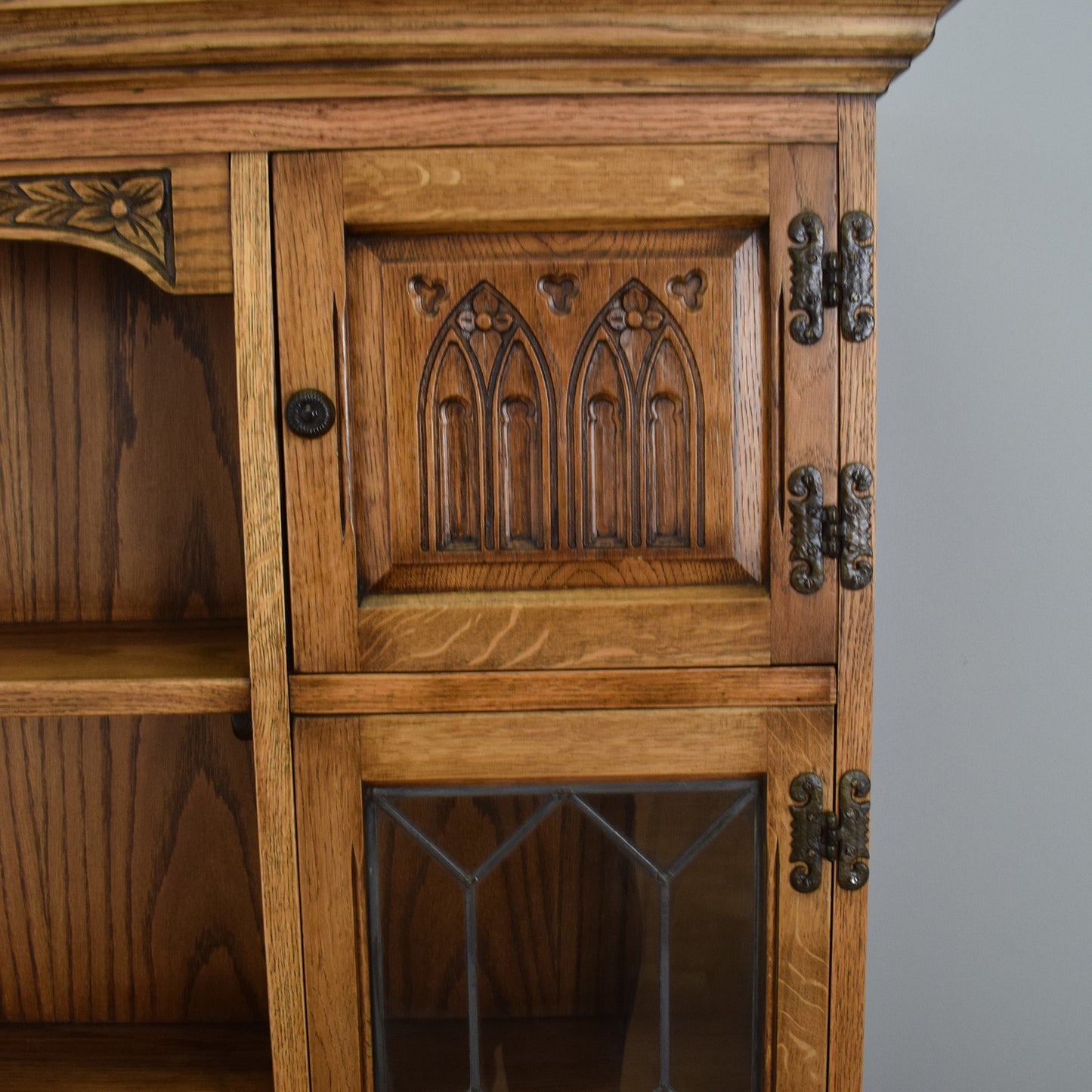 'Old Charm' Oak Dresser