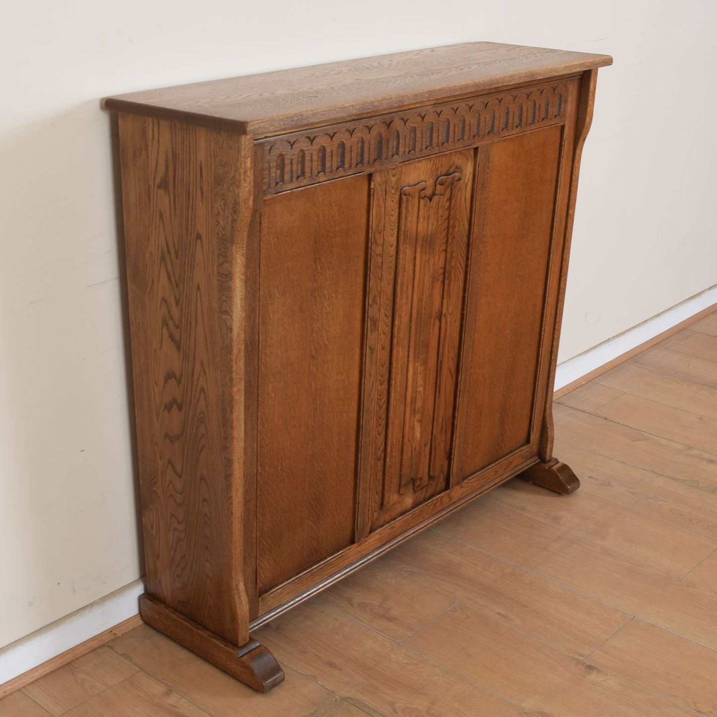 Domestic Oak Linenfold Bar