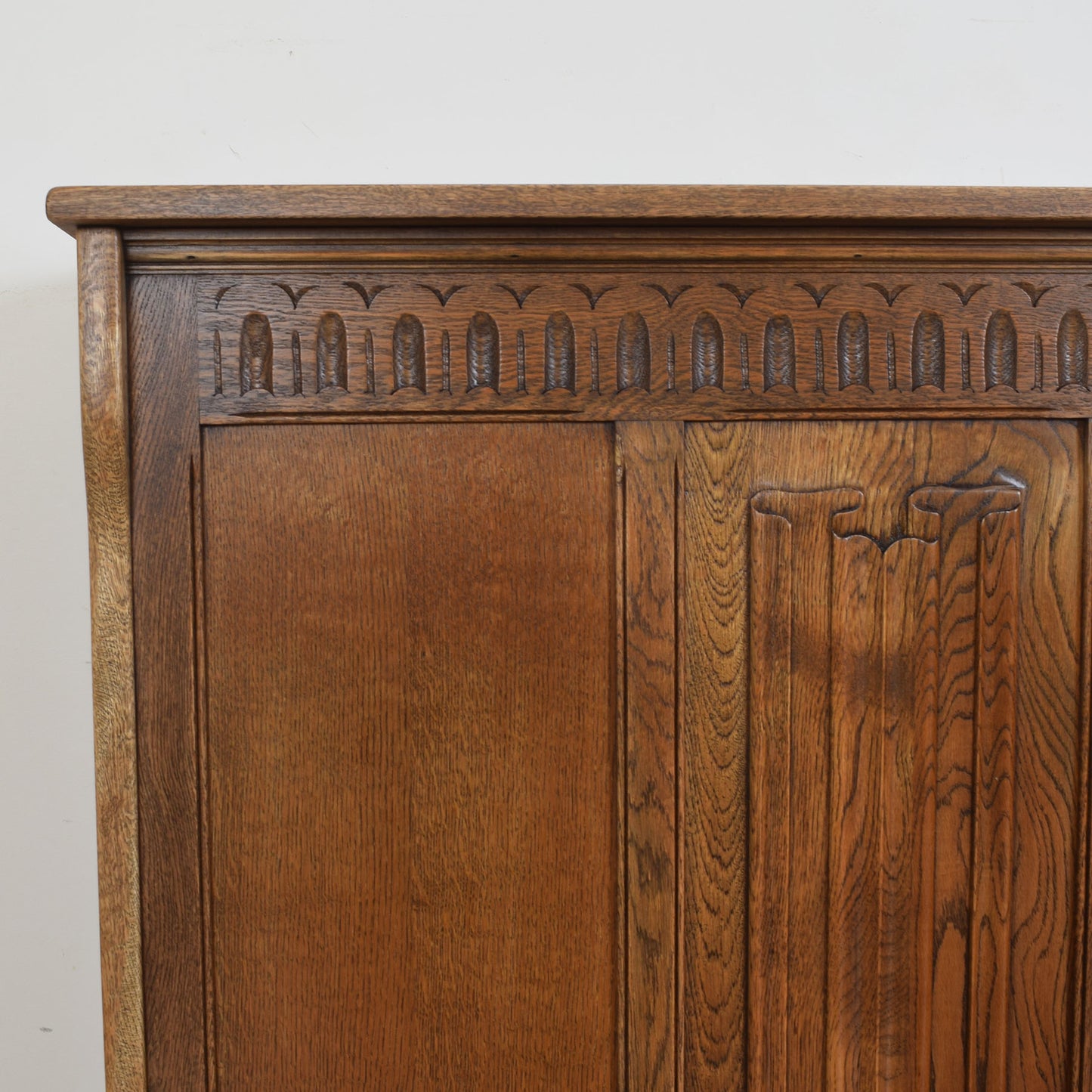 Domestic Oak Linenfold Bar
