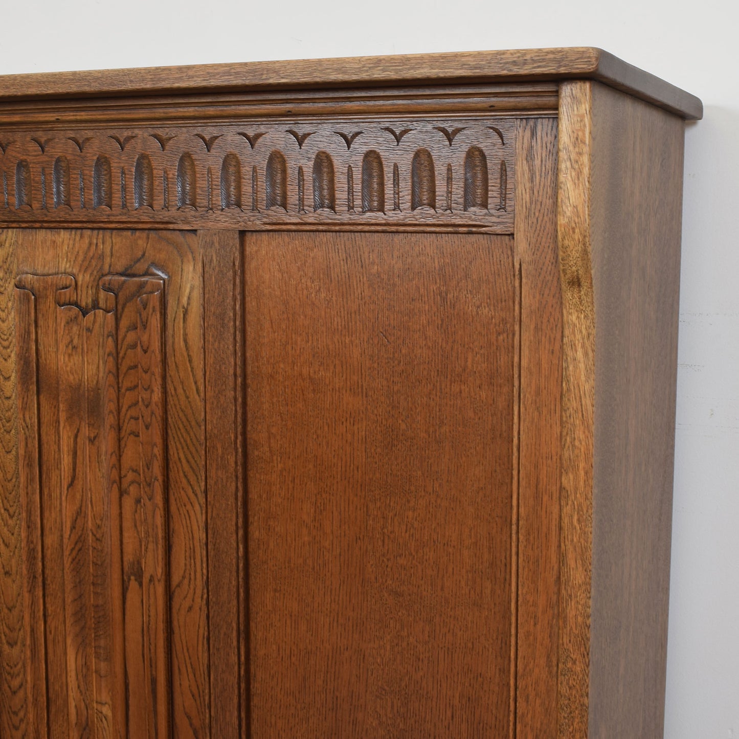 Domestic Oak Linenfold Bar