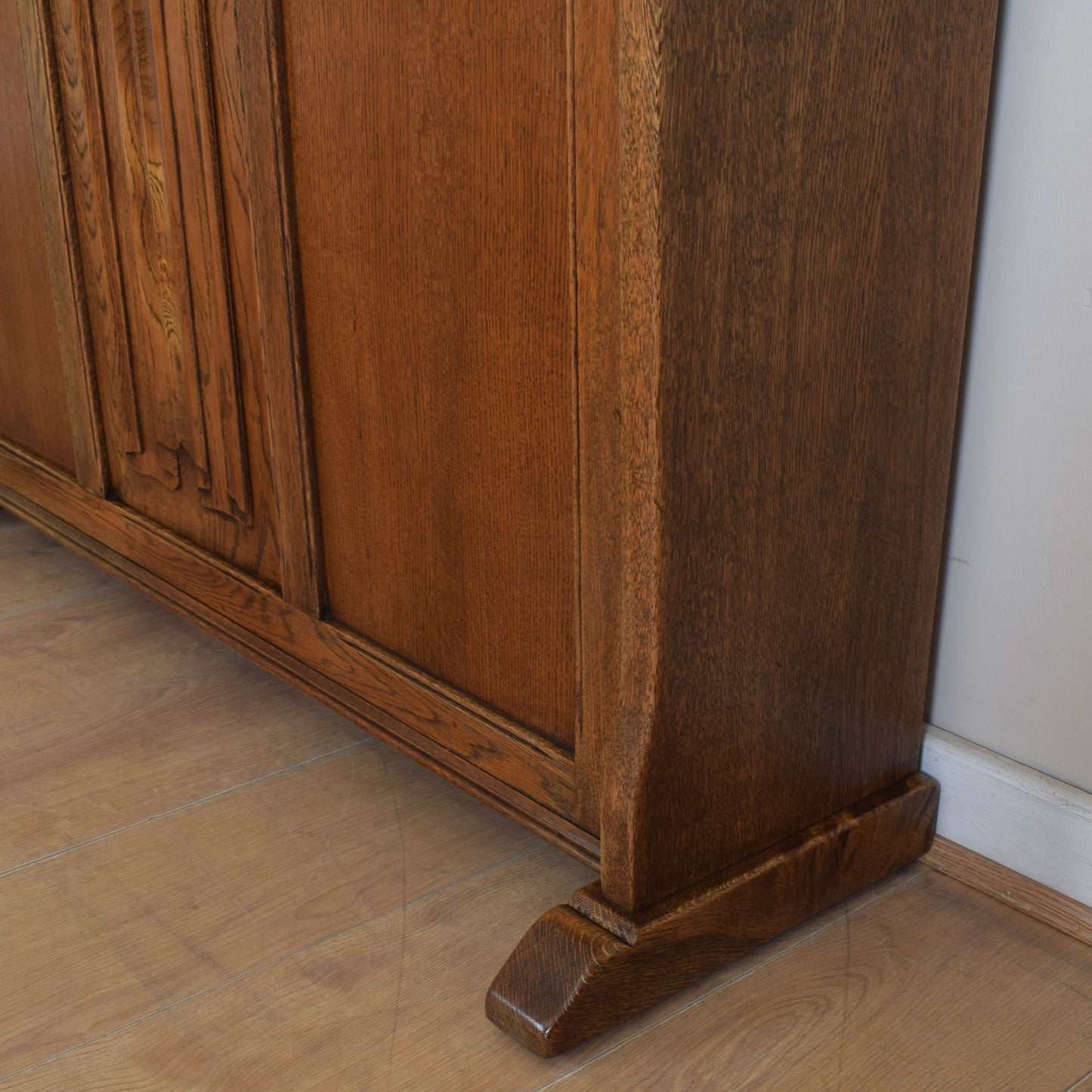 Domestic Oak Linenfold Bar