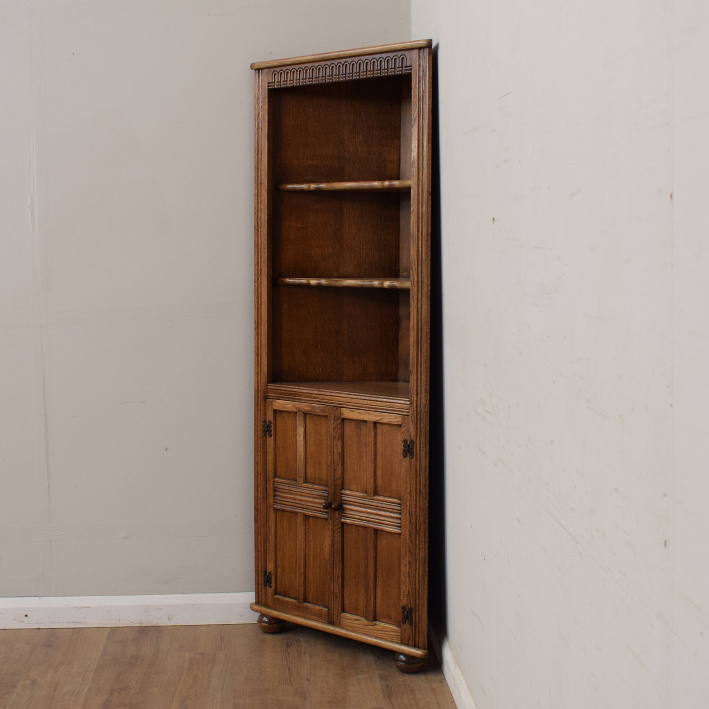 Restored Oak Corner Unit