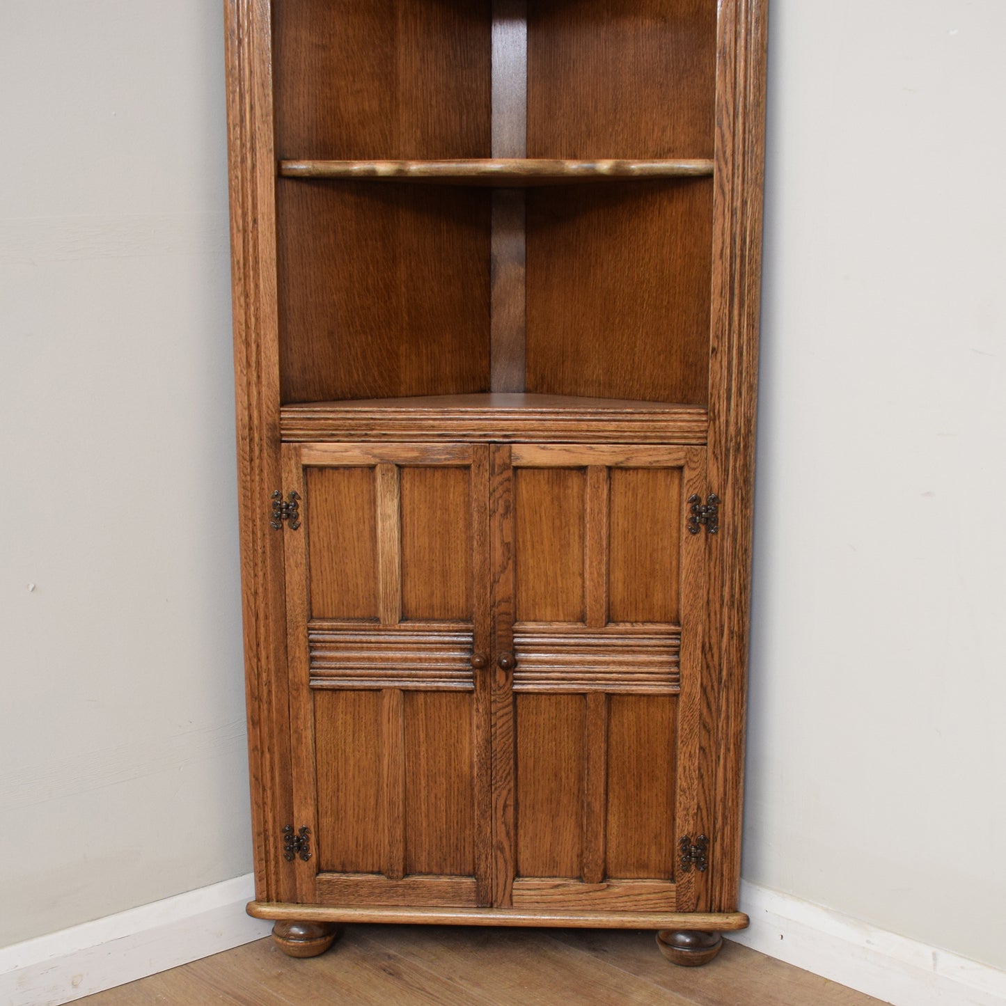 Restored Oak Corner Unit