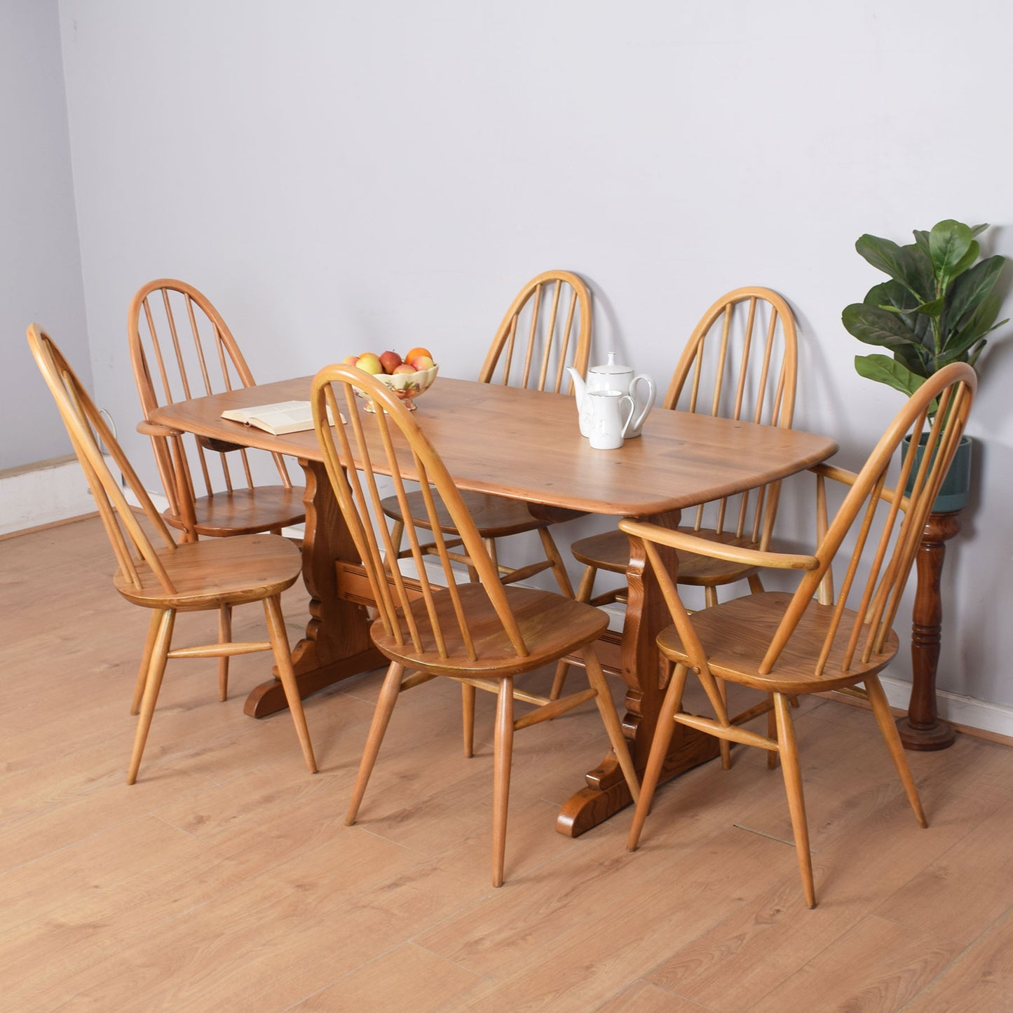 Ercol Dining Table with 6 Chairs