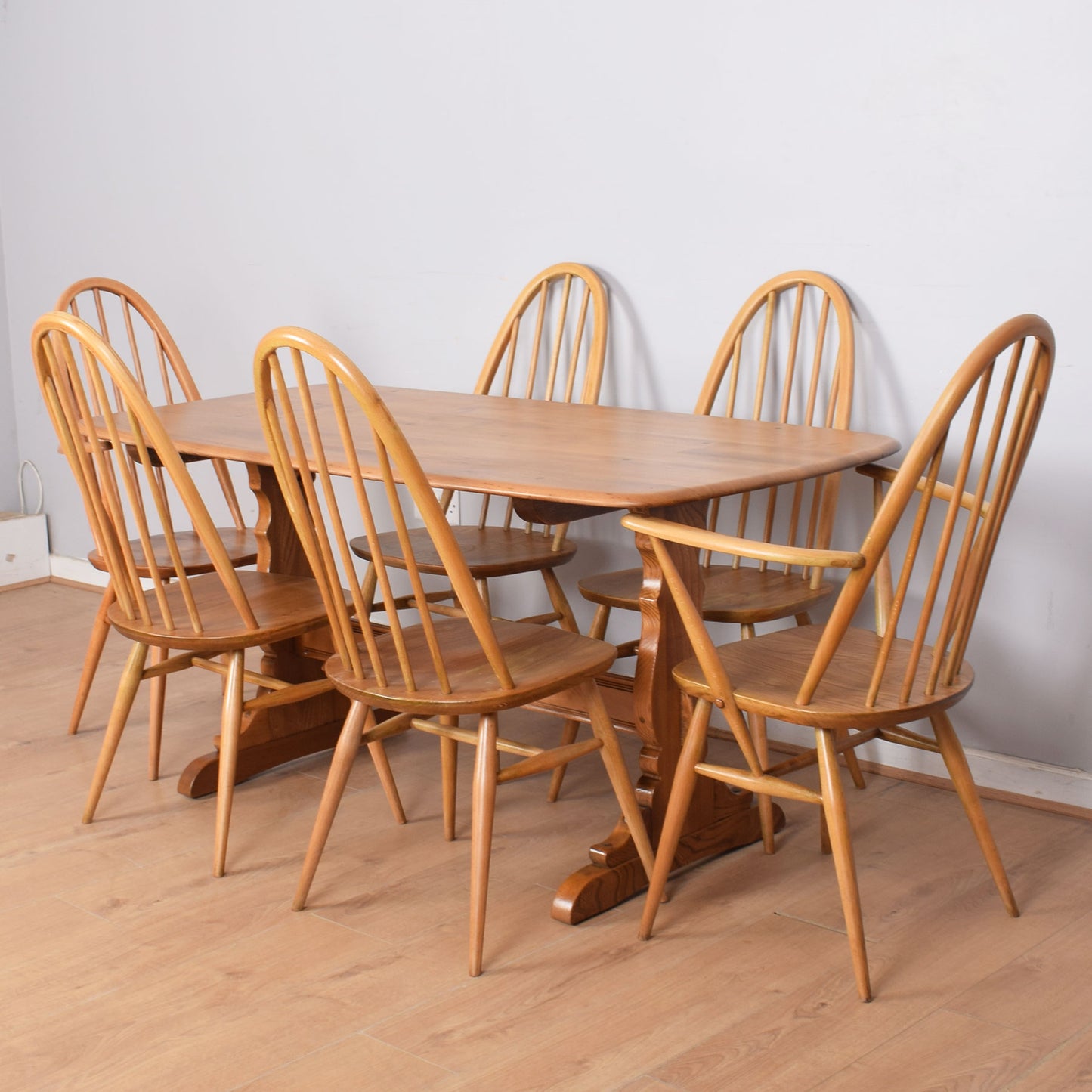 Ercol Dining Table with 6 Chairs