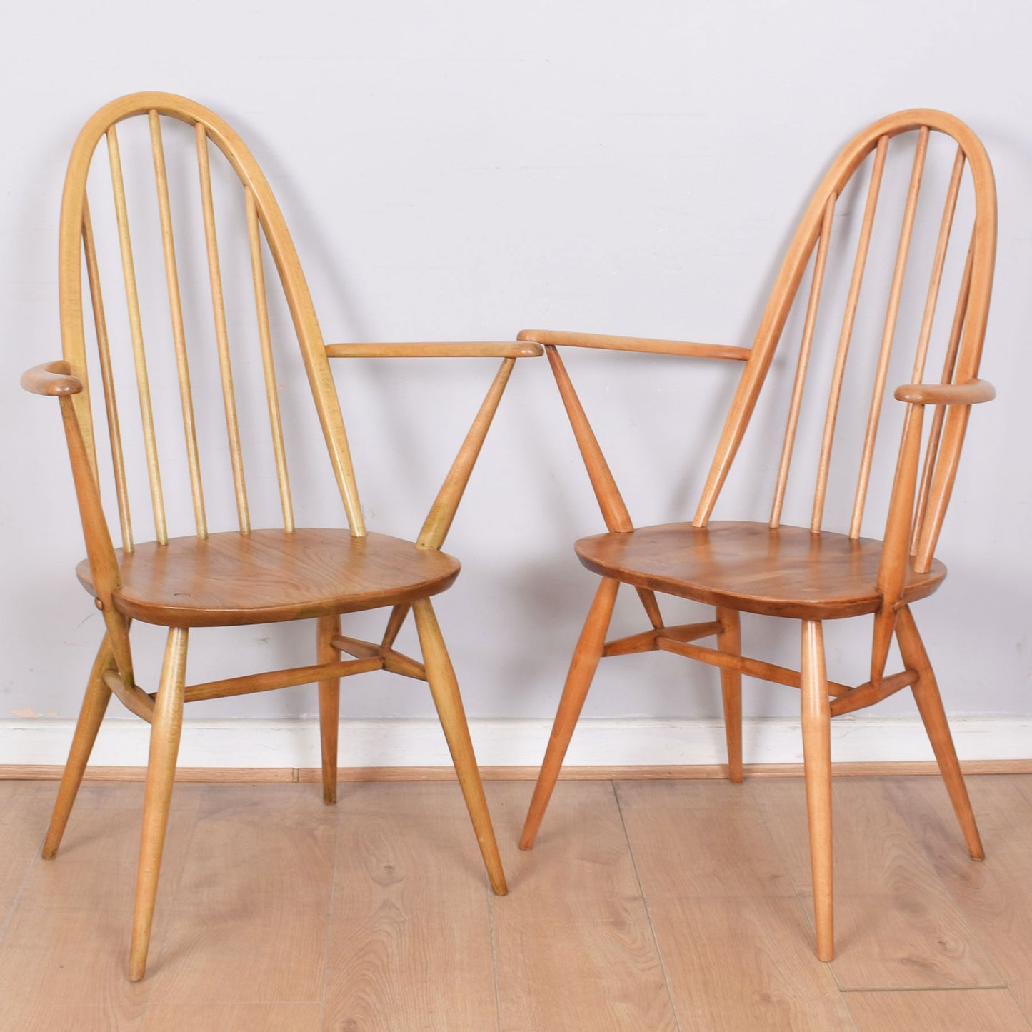 Ercol Dining Table with 6 Chairs