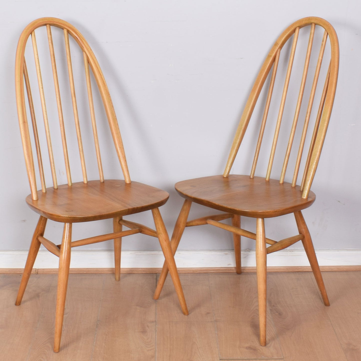 Ercol Dining Table with 6 Chairs