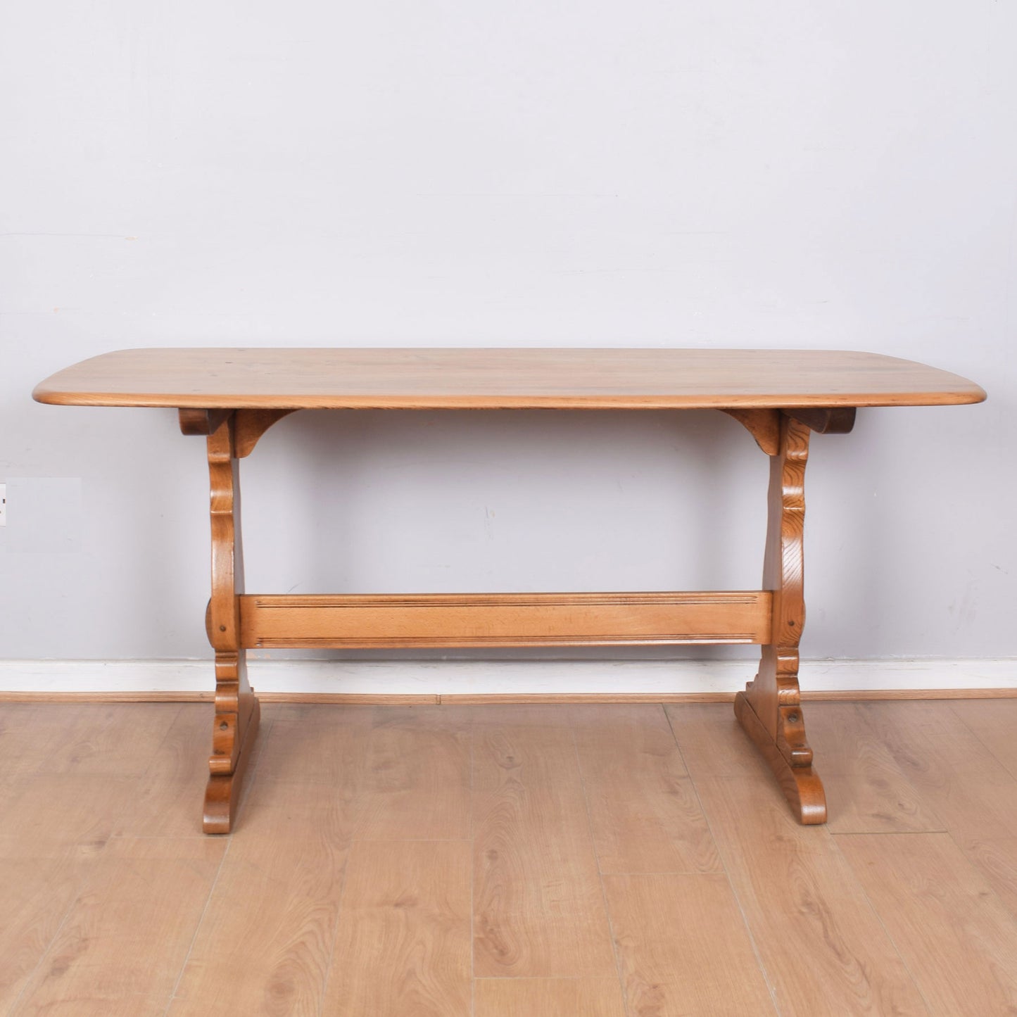 Ercol Dining Table with 6 Chairs