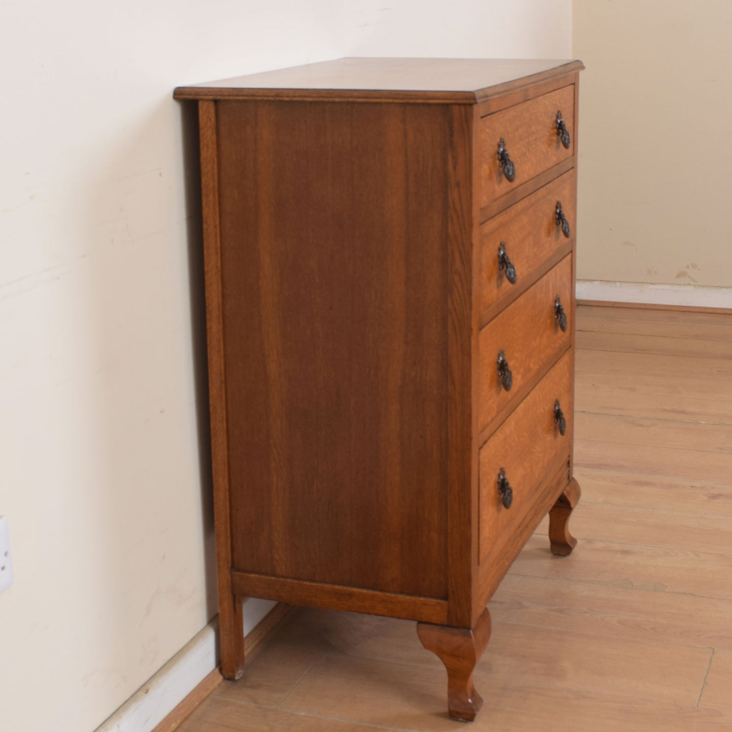 Oak Chest Of Drawers