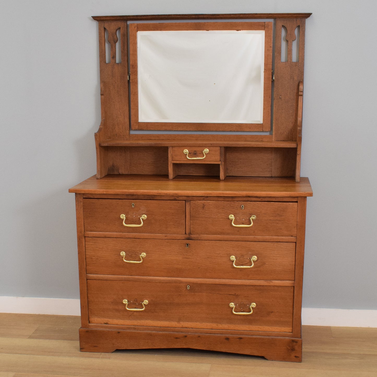 Arts and Crafts Style Dressing Table