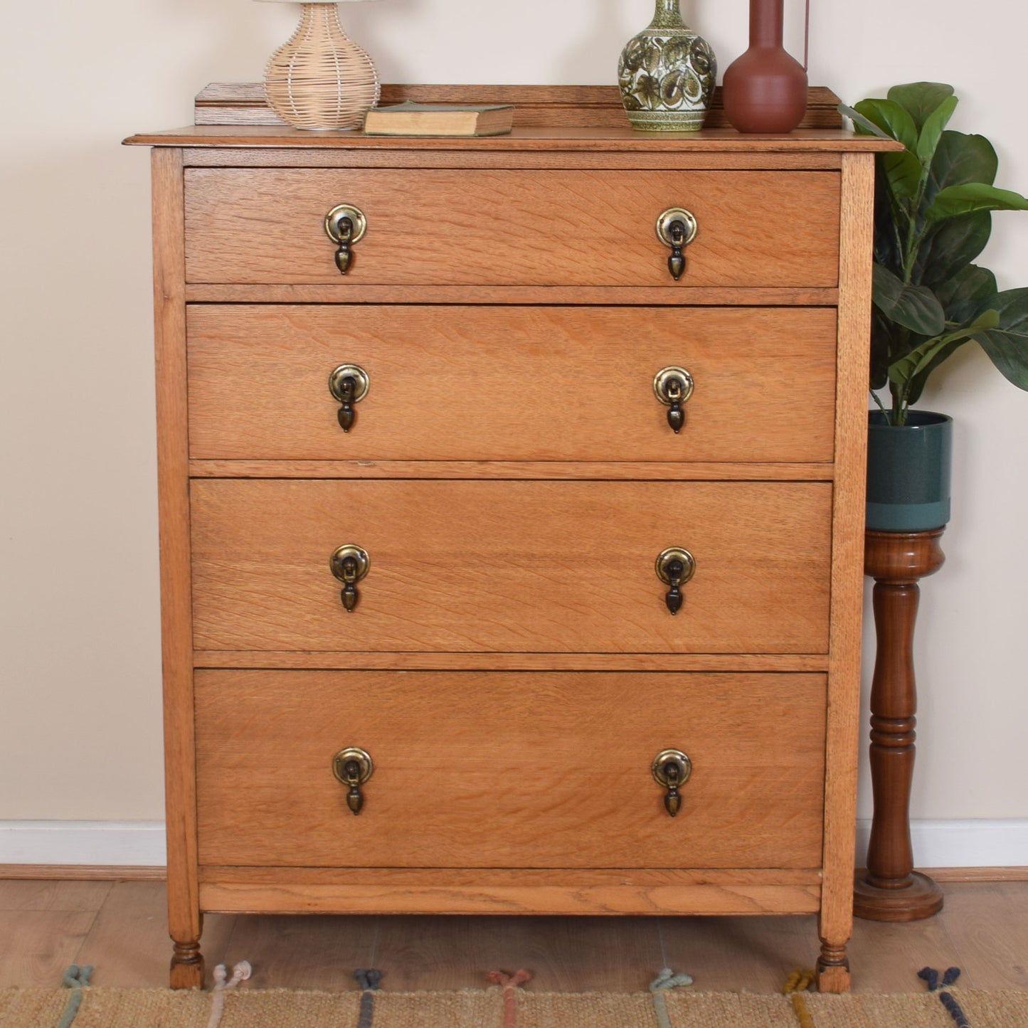 Oak Chest of Drawers