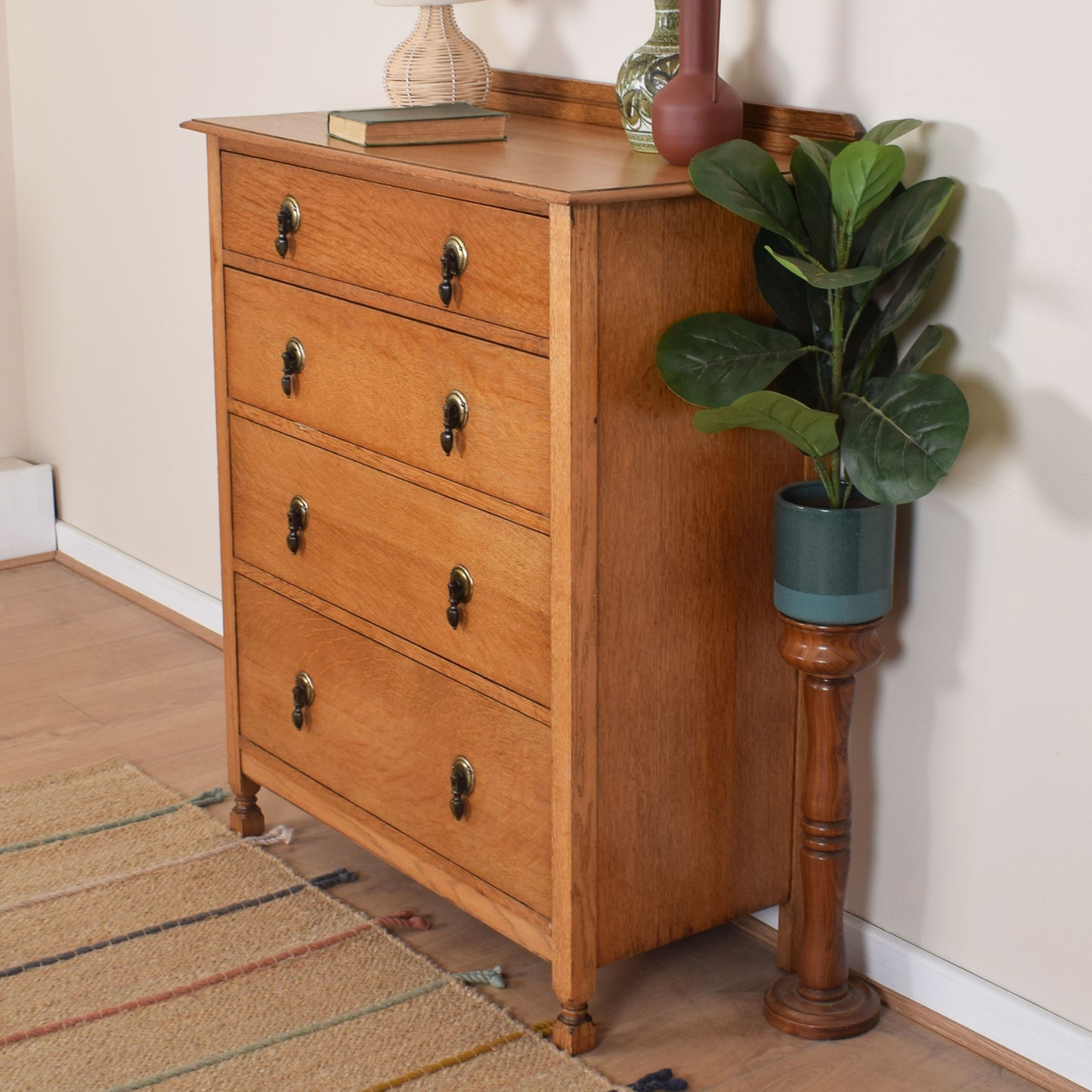 Oak Chest of Drawers