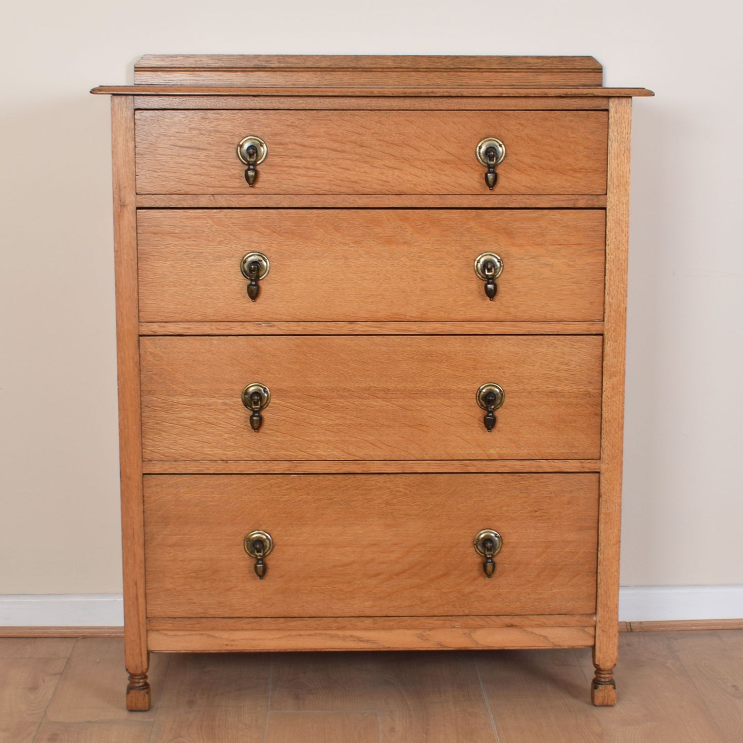 Oak Chest of Drawers