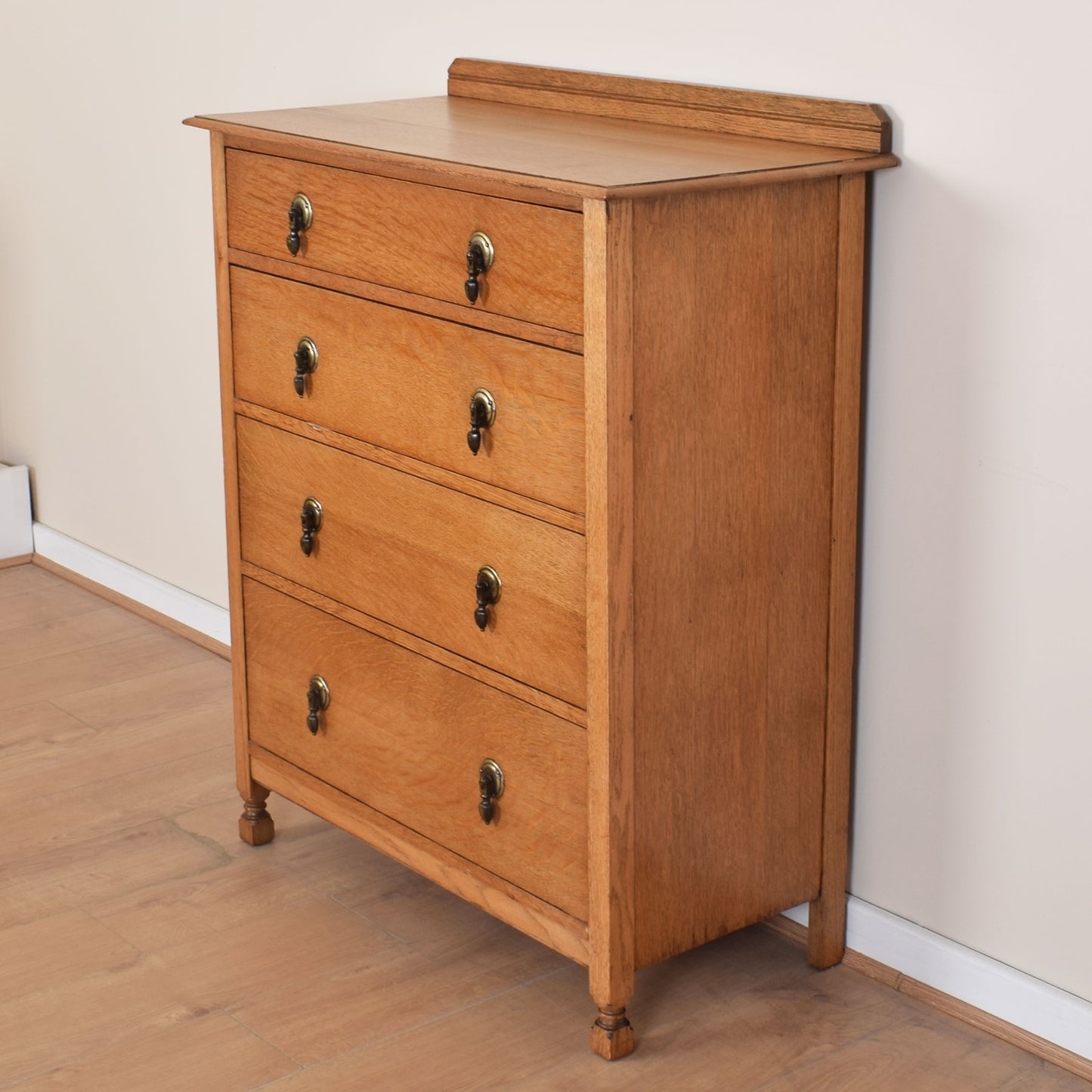 Oak Chest of Drawers