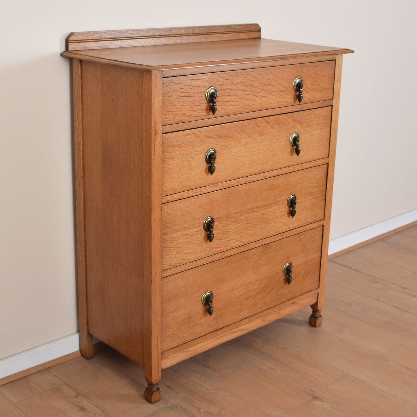 Oak Chest of Drawers