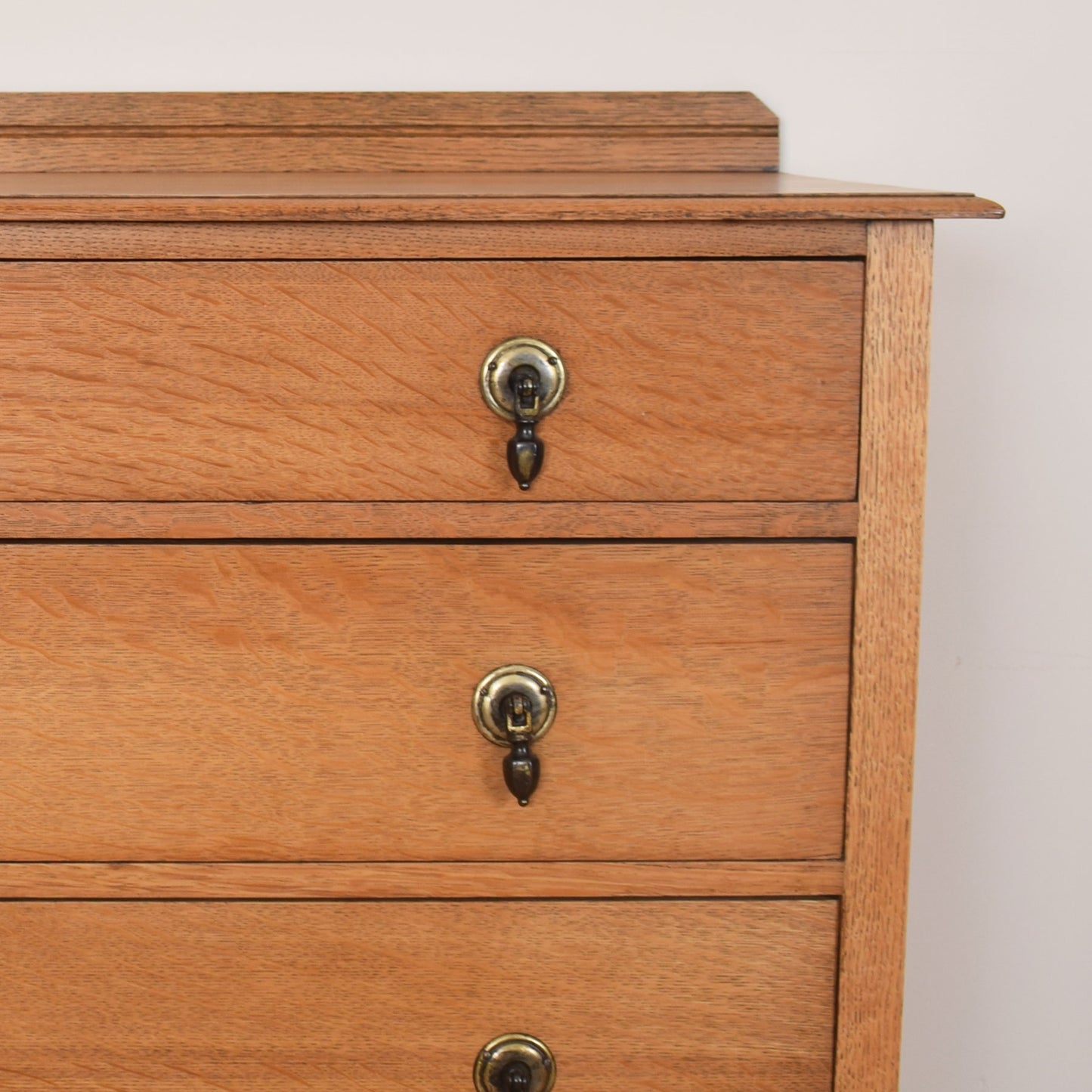 Oak Chest of Drawers