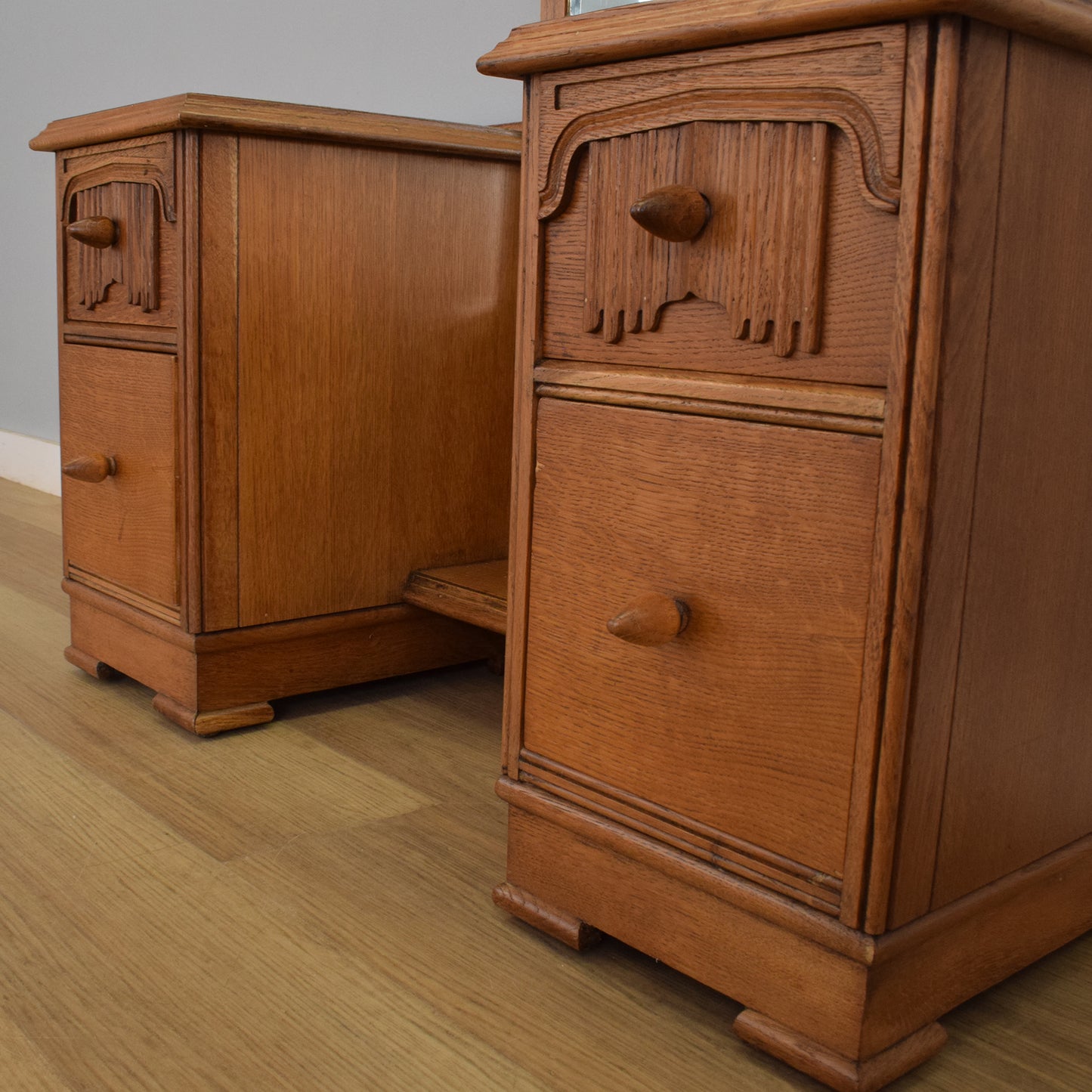 Restored Oak-Veneer Dressing Table