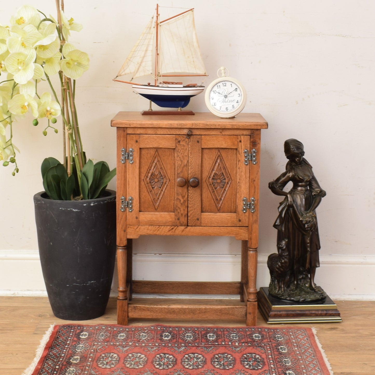 Small Oak Cabinet