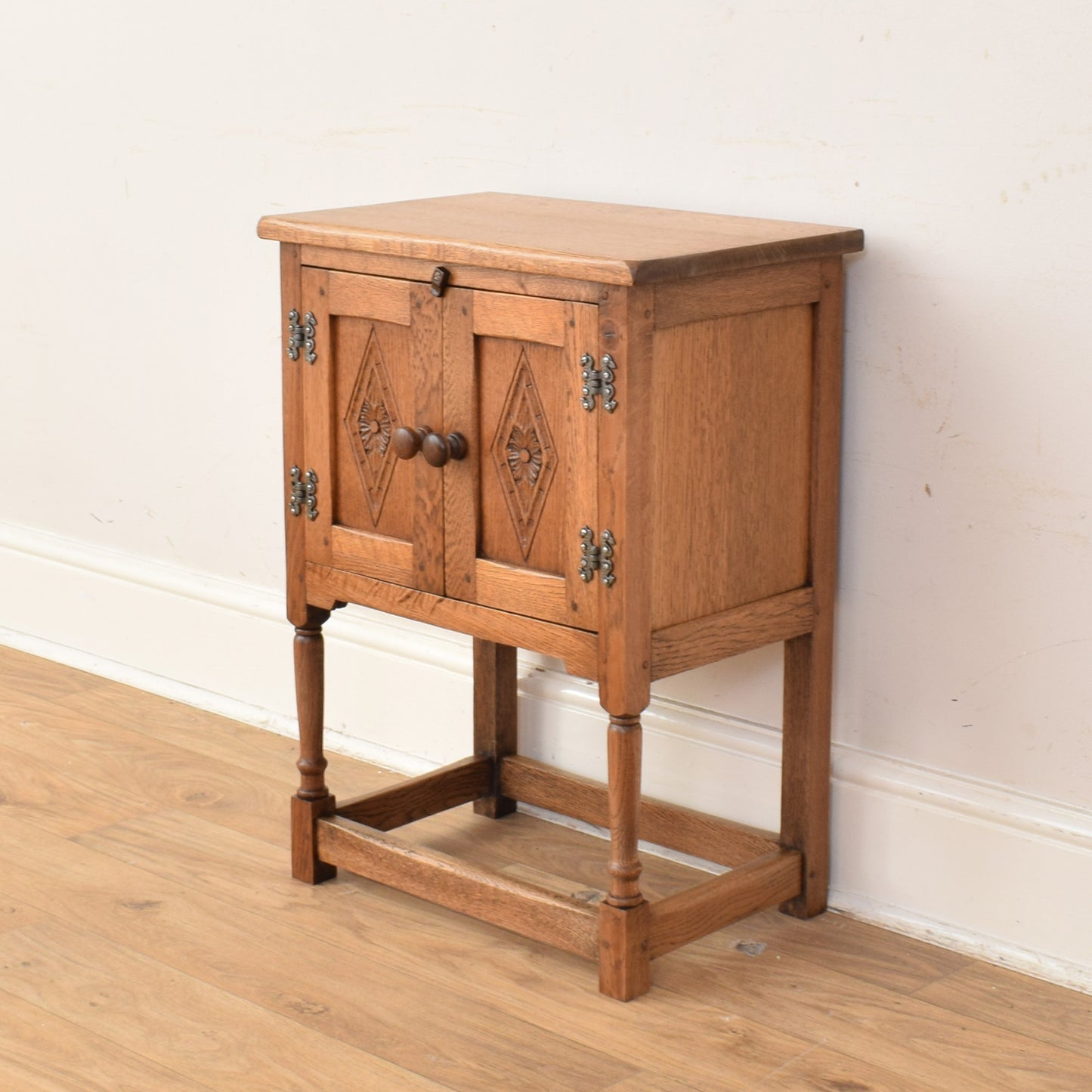 Small Oak Cabinet