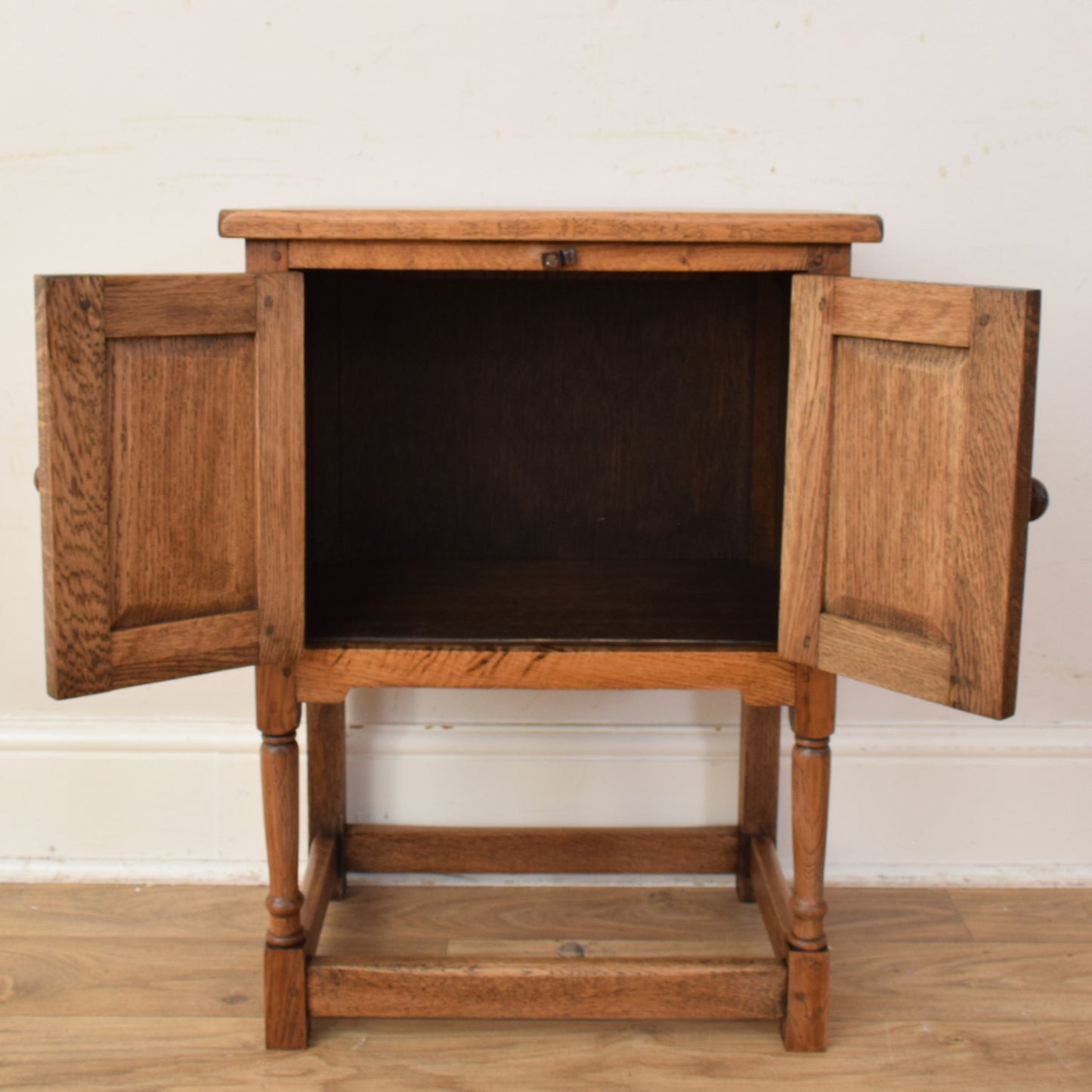 Small Oak Cabinet