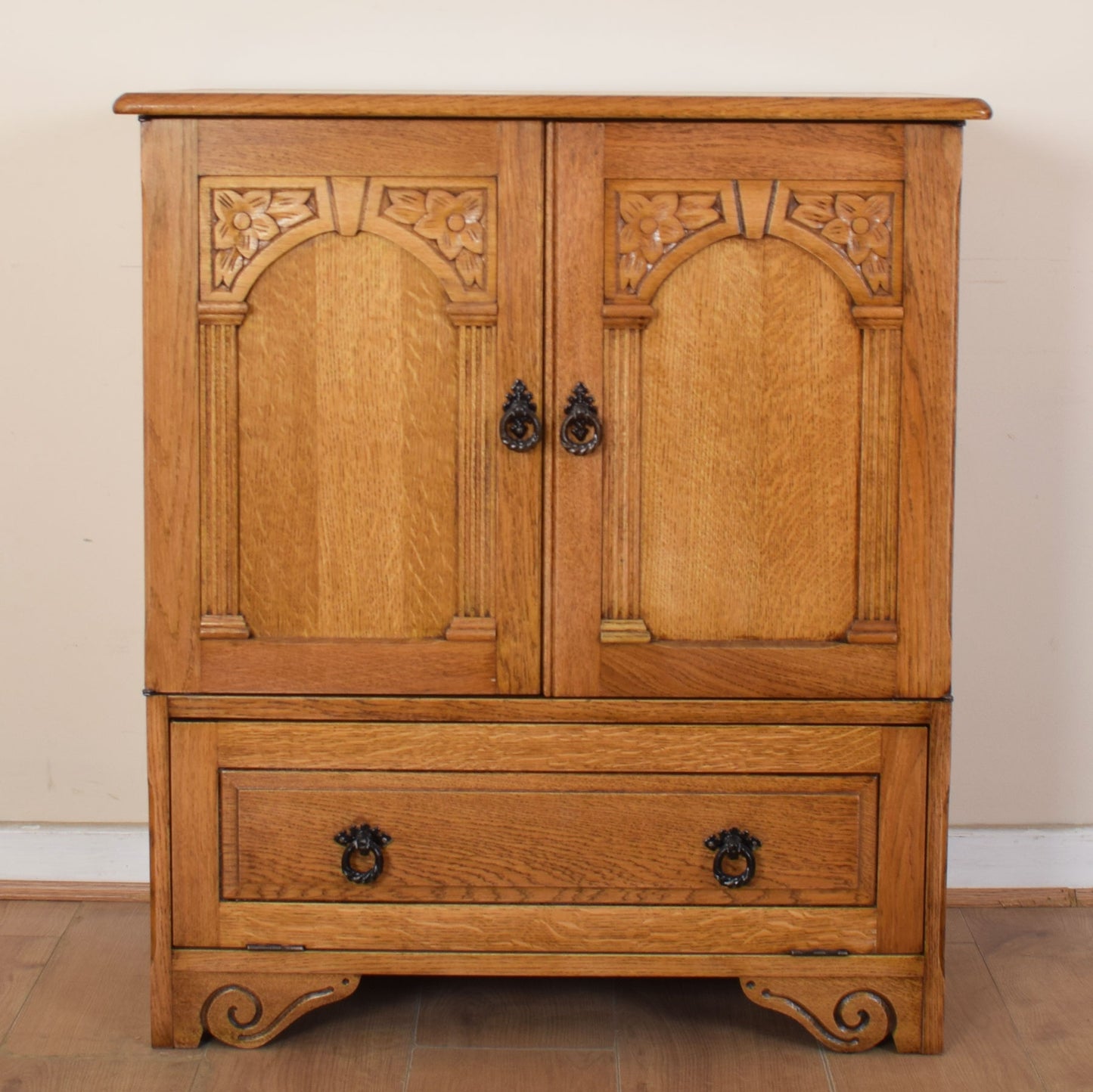 Vintage Oak Cabinet Unit