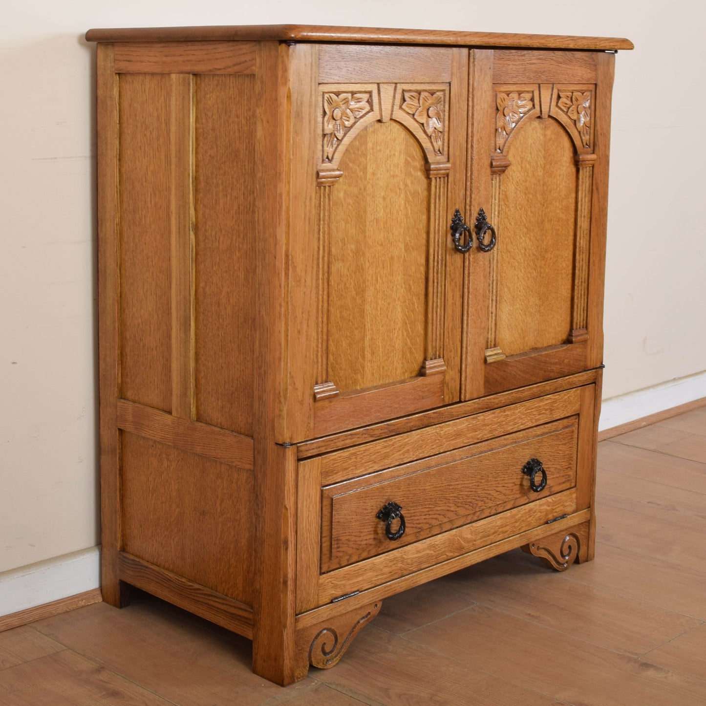 Vintage Oak Cabinet Unit
