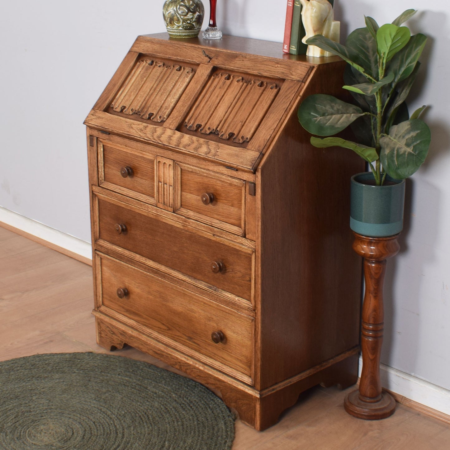 Oak Linenfold Bureau