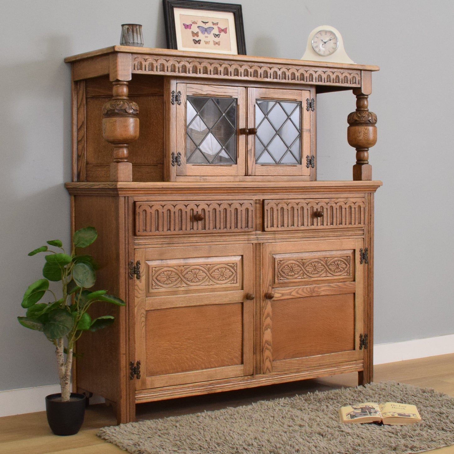 Glazed Court Cabinet