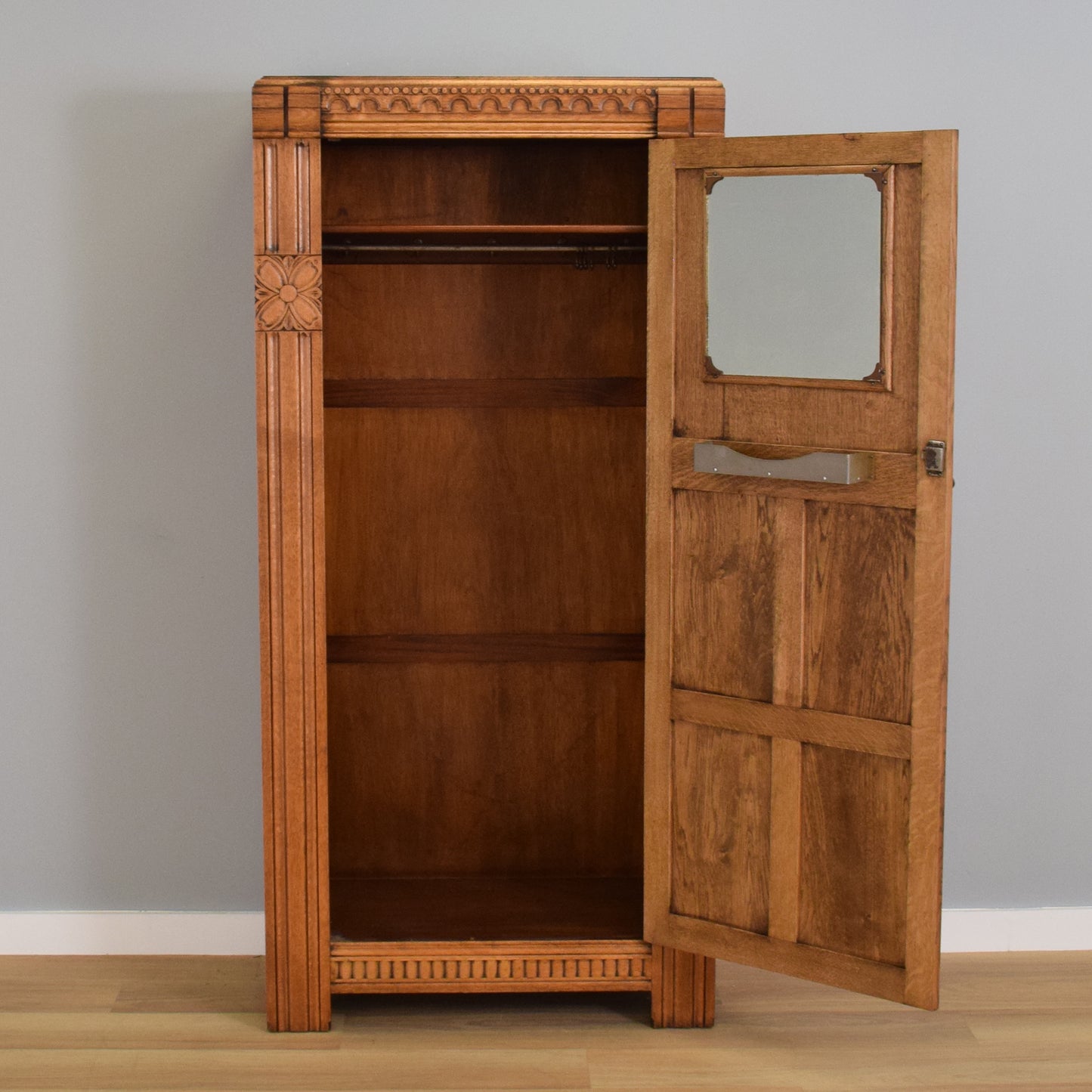 Oak Linenfold Single Wardrobe