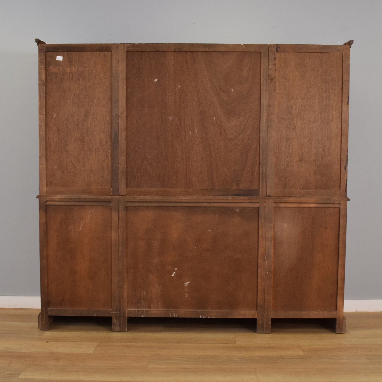Large Old Charm Dresser