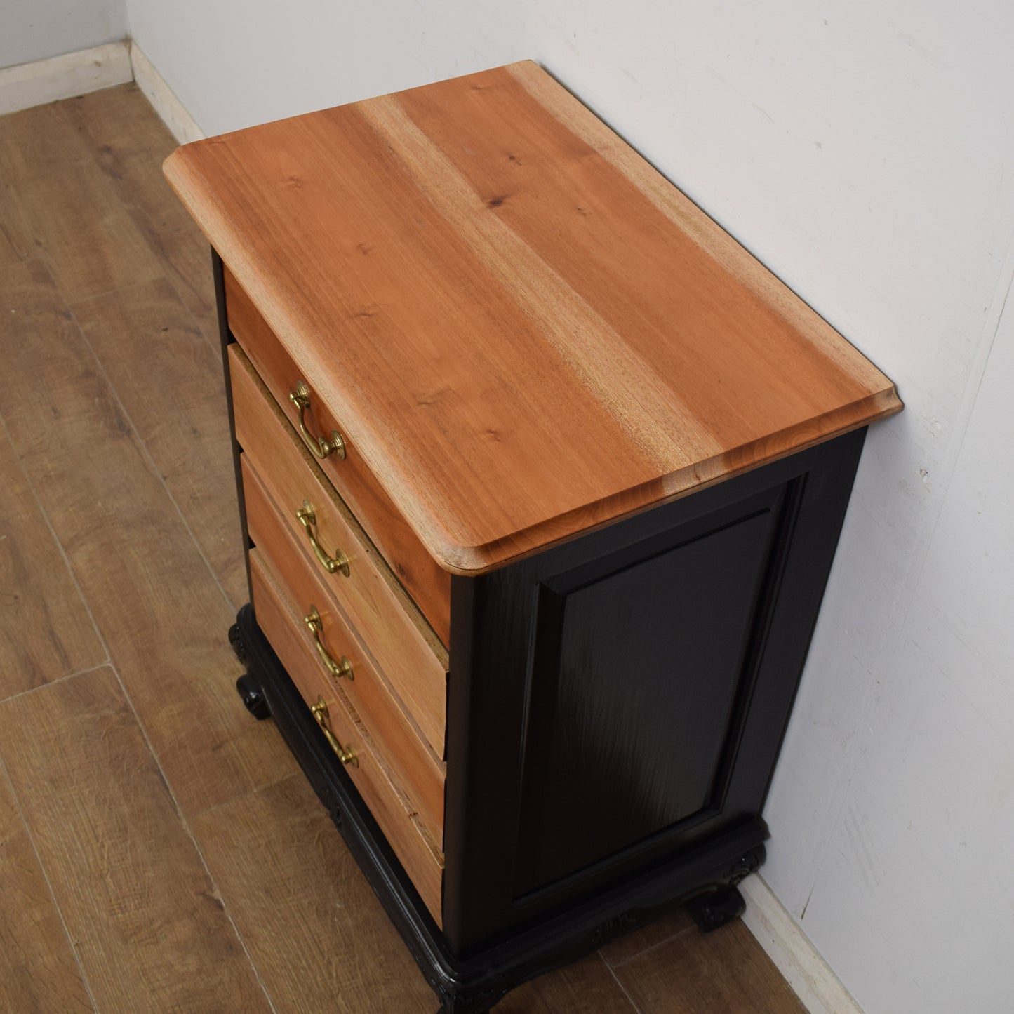 French Chest of Drawers