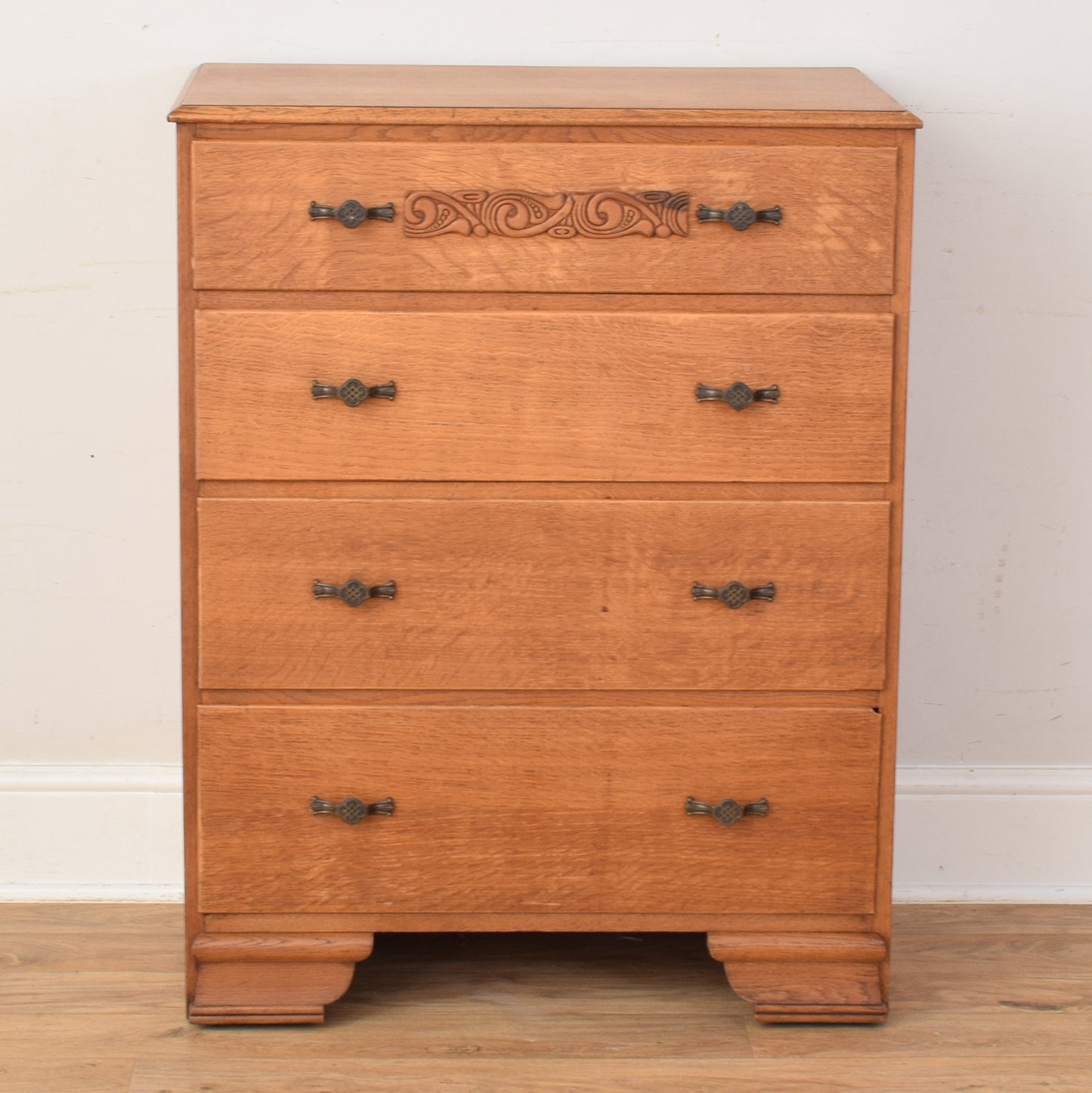 Oak Veneer Chest Of Drawers