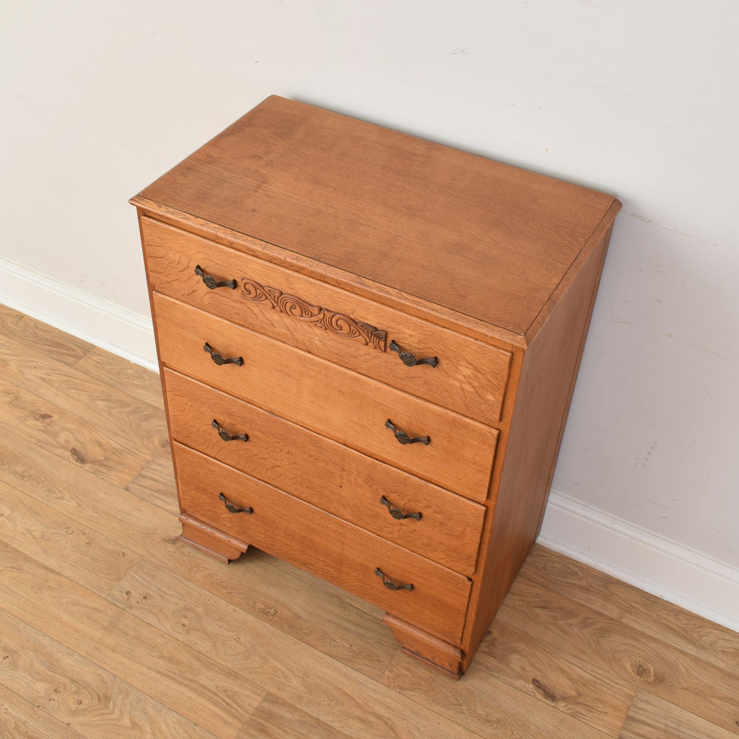 Oak Veneer Chest Of Drawers