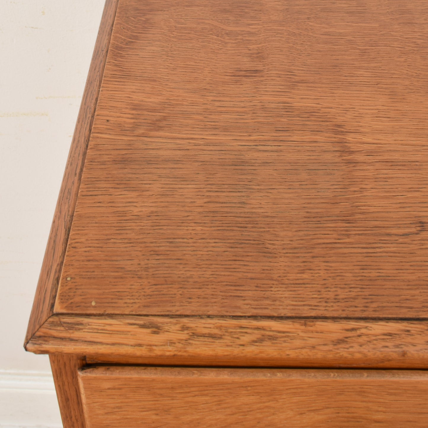 Oak Veneer Chest Of Drawers