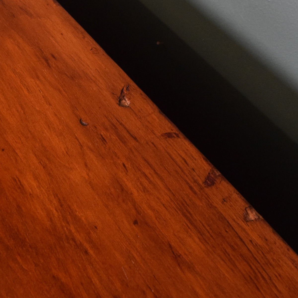 Flamed Mahogany Scotch Chest Of Drawers