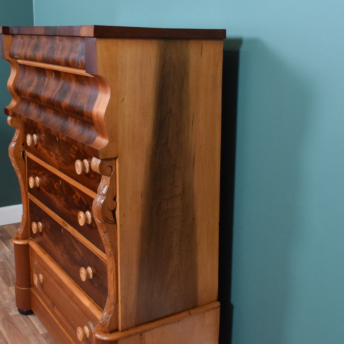 Flamed Mahogany Scotch Chest Of Drawers