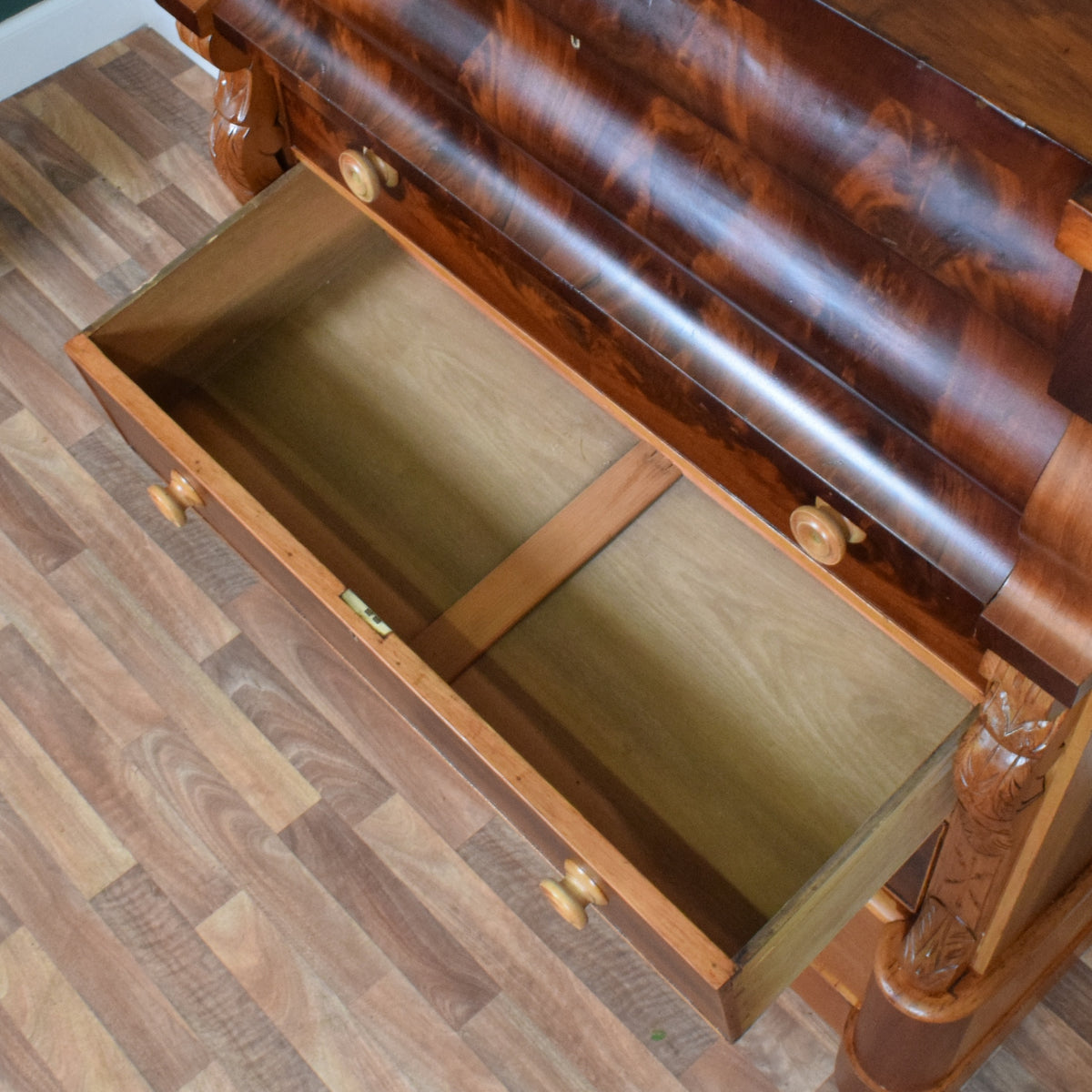 Flamed Mahogany Scotch Chest Of Drawers