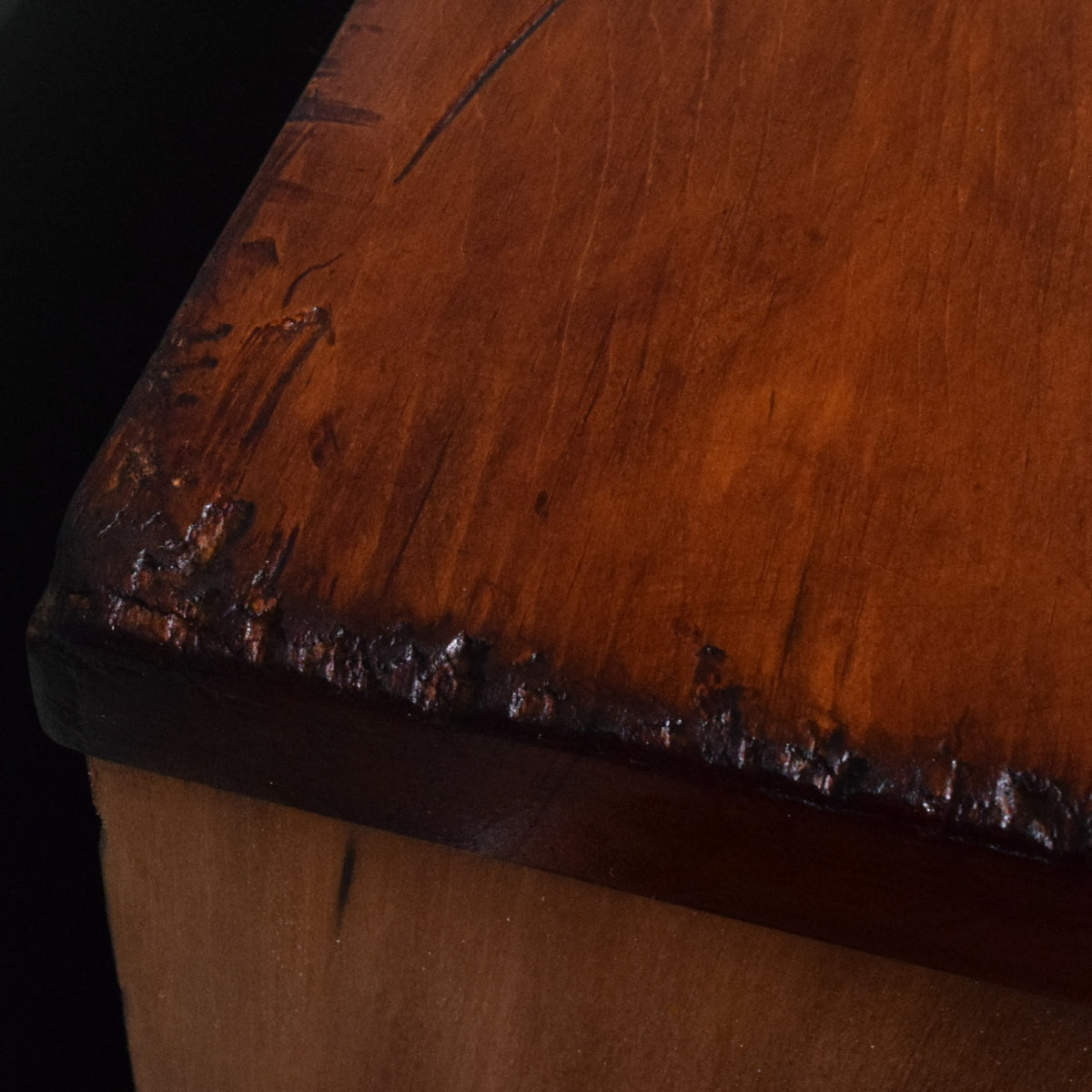 Flamed Mahogany Scotch Chest Of Drawers