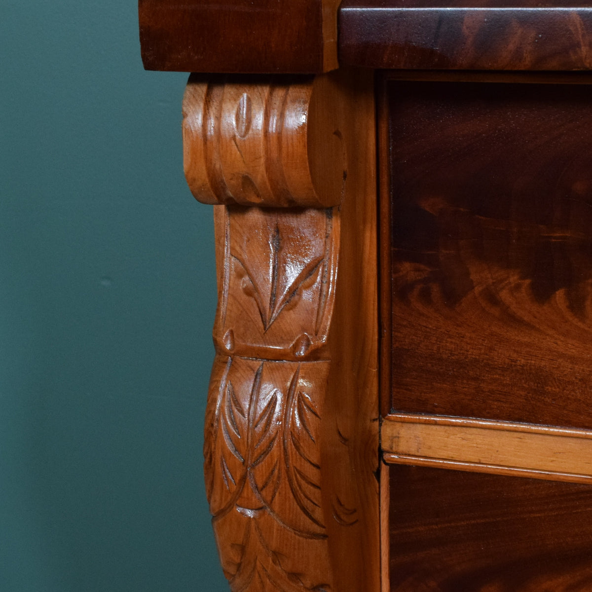 Flamed Mahogany Scotch Chest Of Drawers
