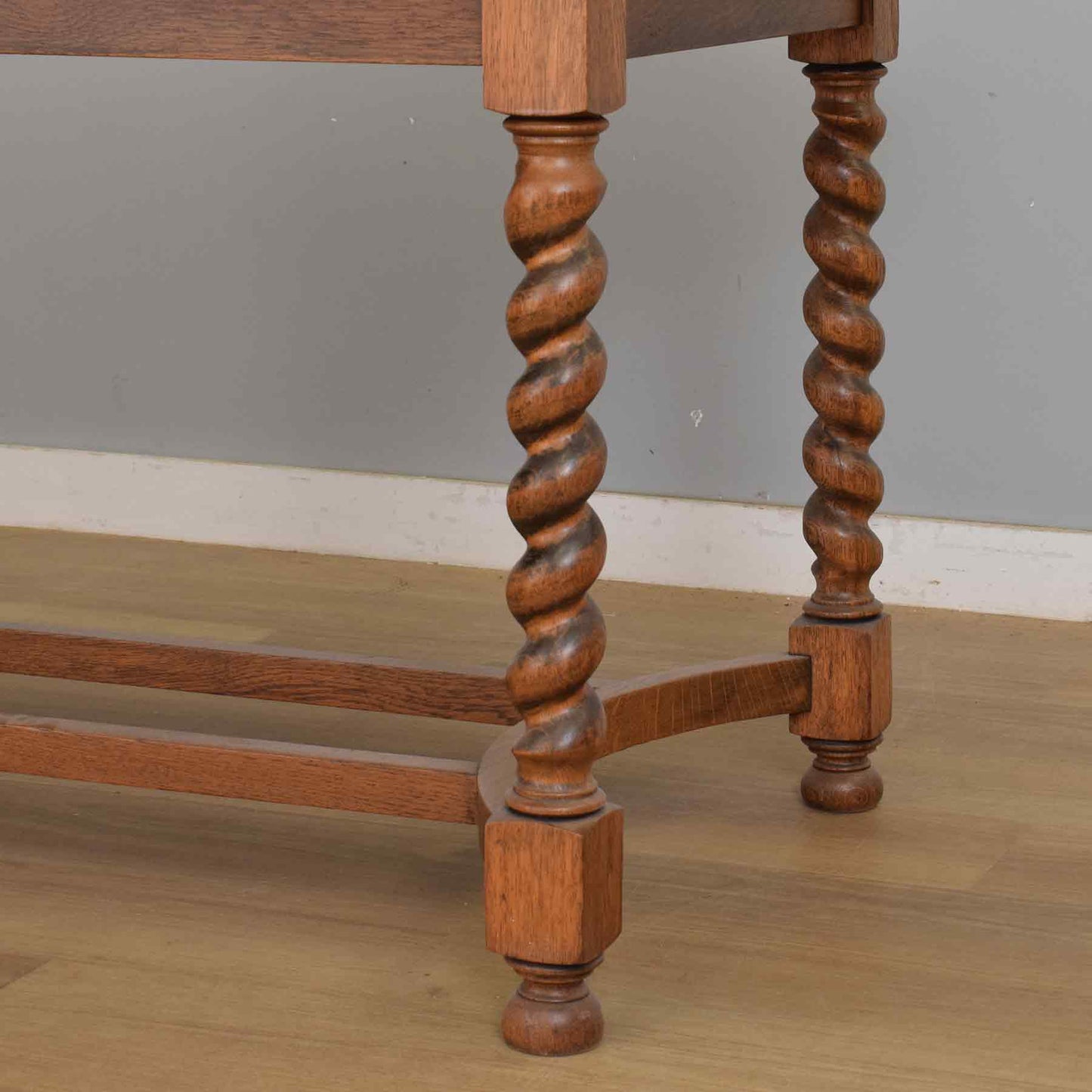 Barley-Twist Dining Table and Four Chairs