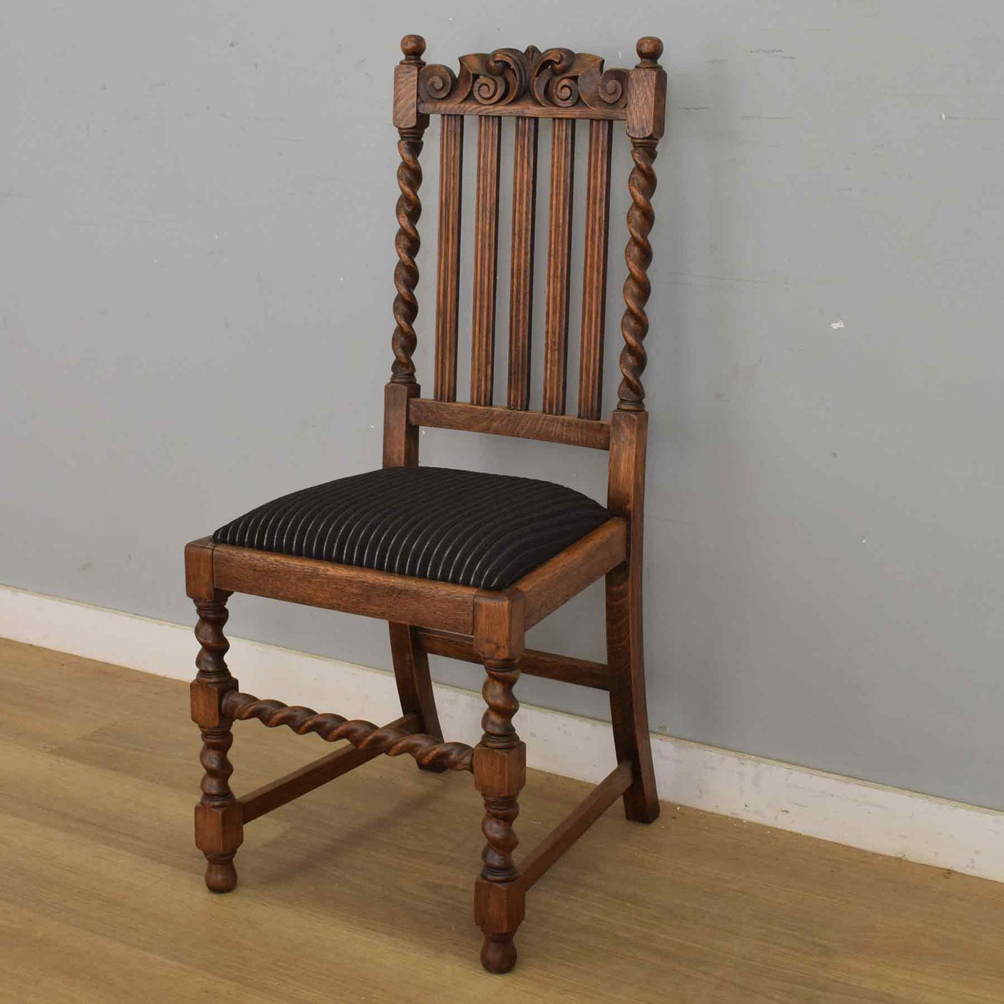 Barley-Twist Dining Table and Four Chairs