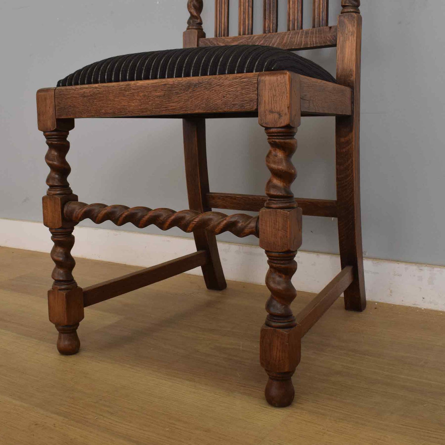 Barley-Twist Dining Table and Four Chairs